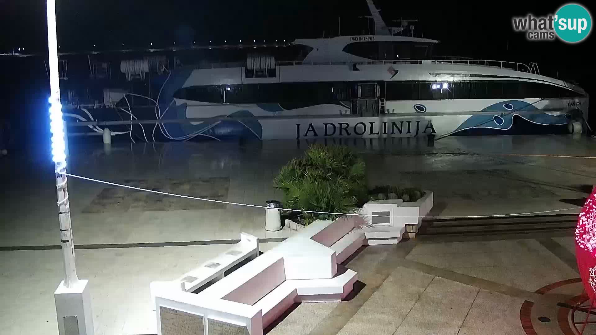 Livecam Promenade a Novalja