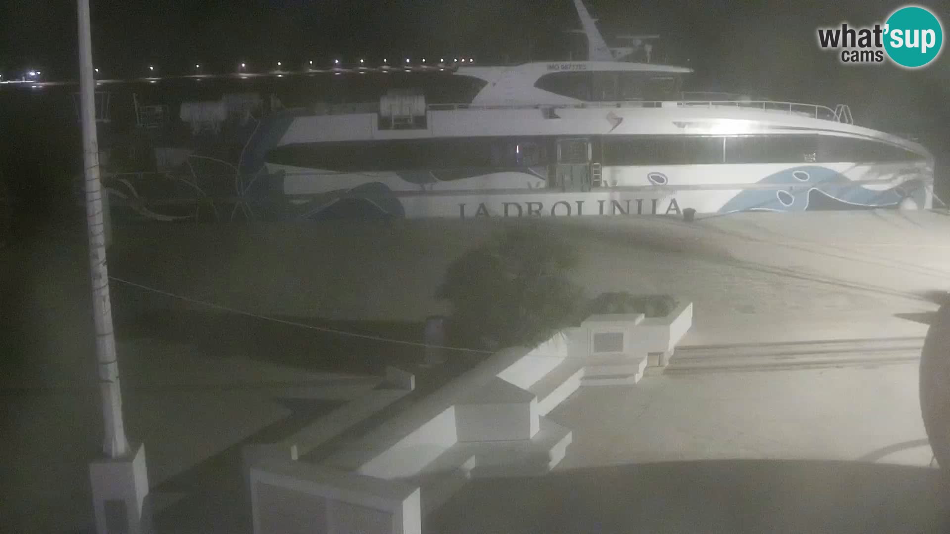 Webcam Novalja seaside promenade