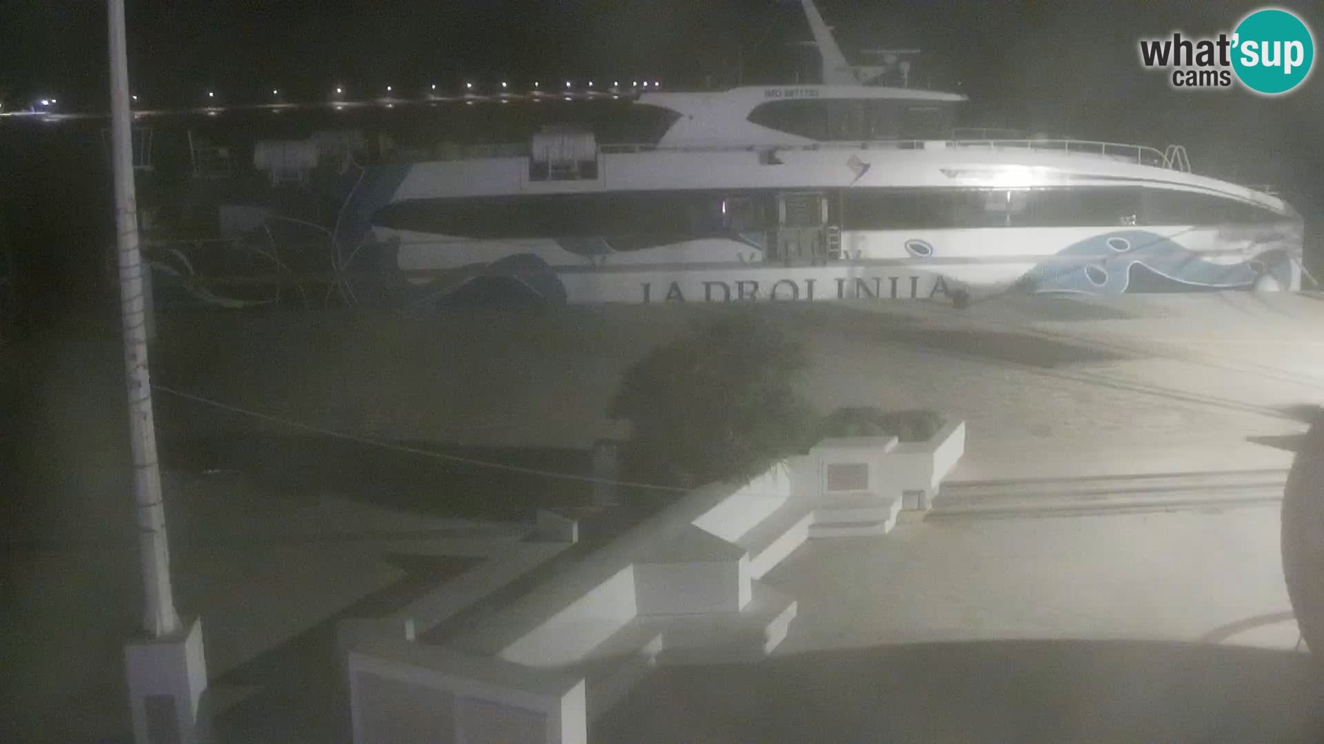 Webcam Novalja seaside promenade