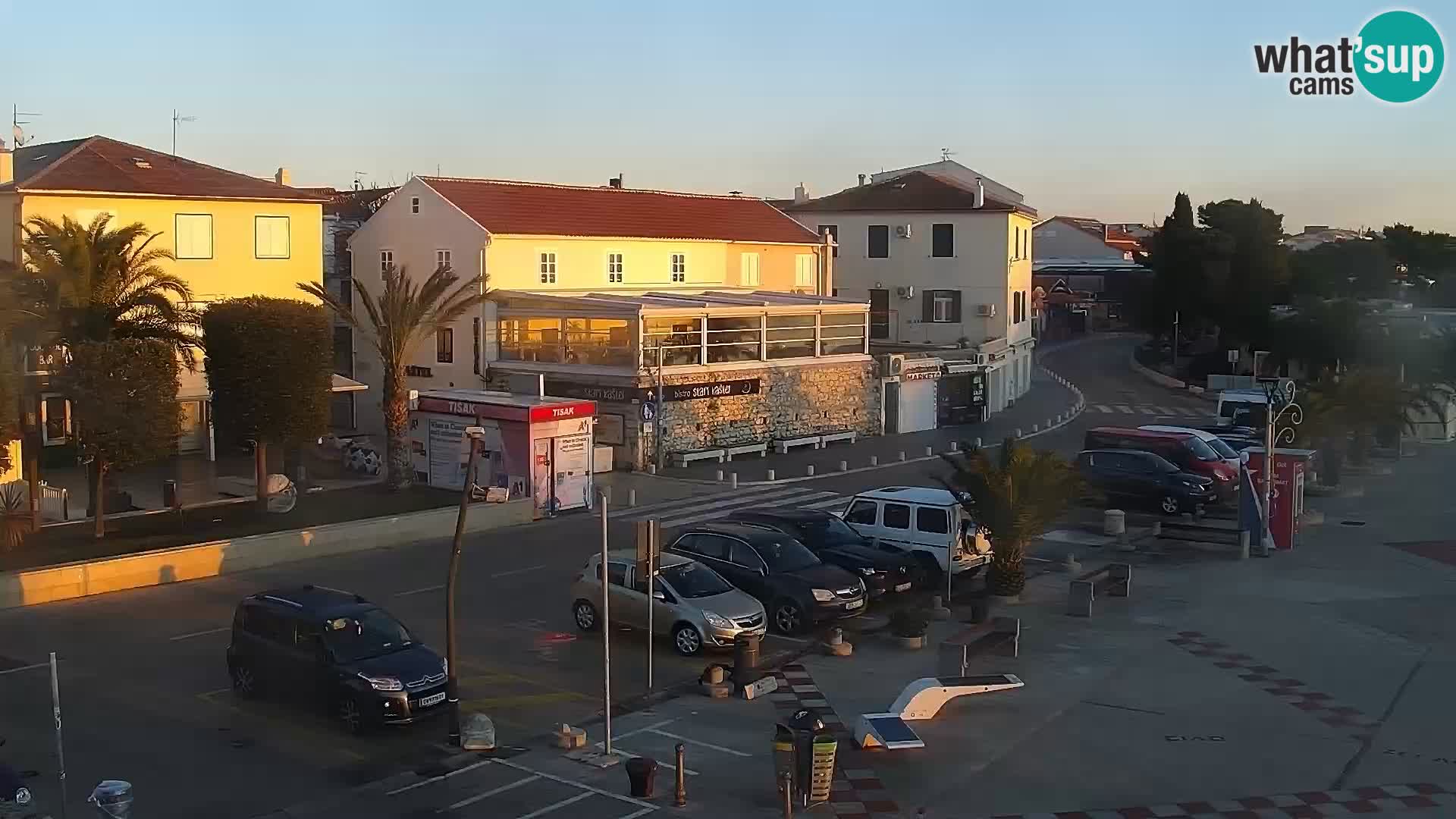 Webcam Novalja seaside promenade