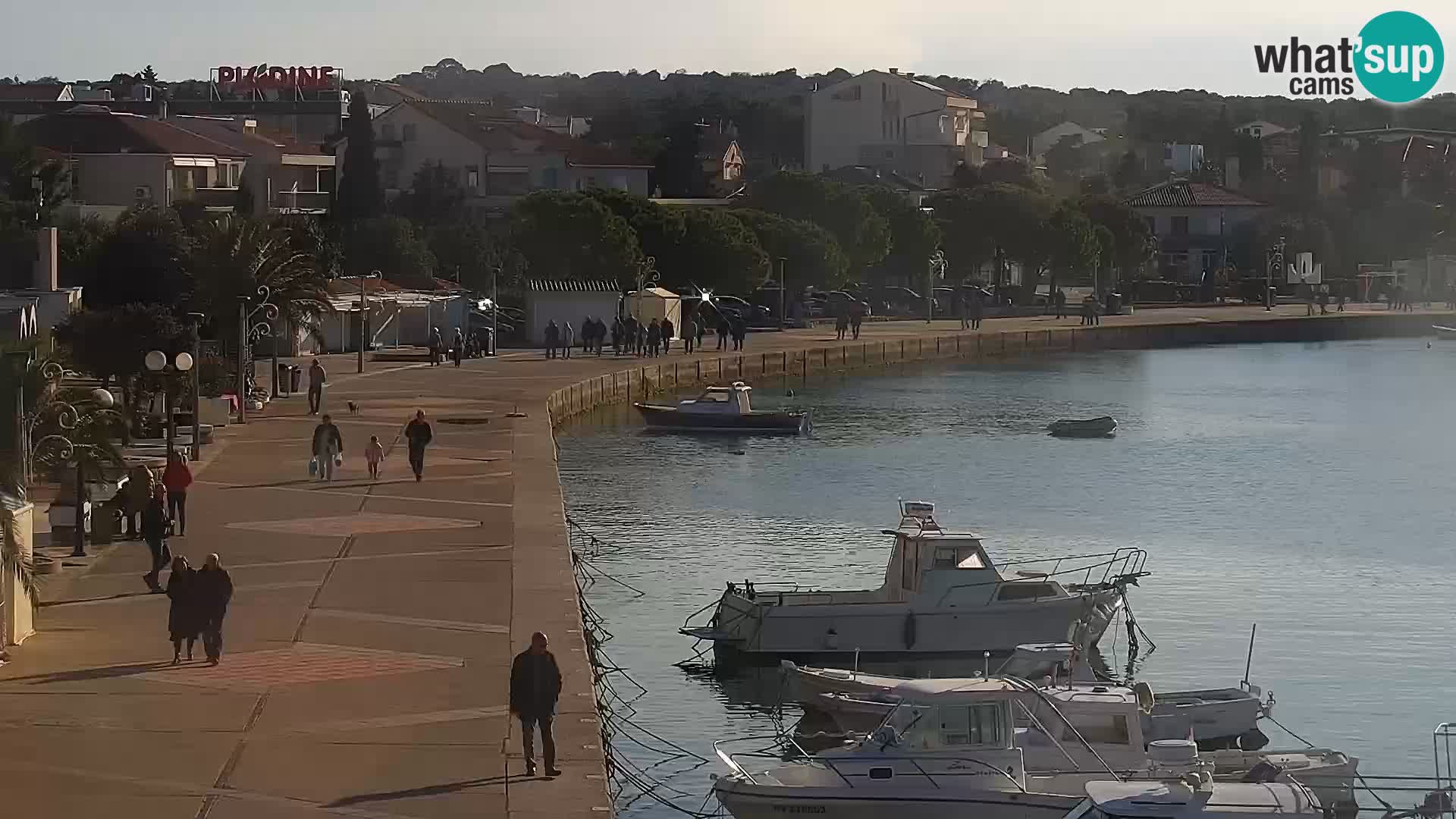 Webcam Novalja seaside promenade