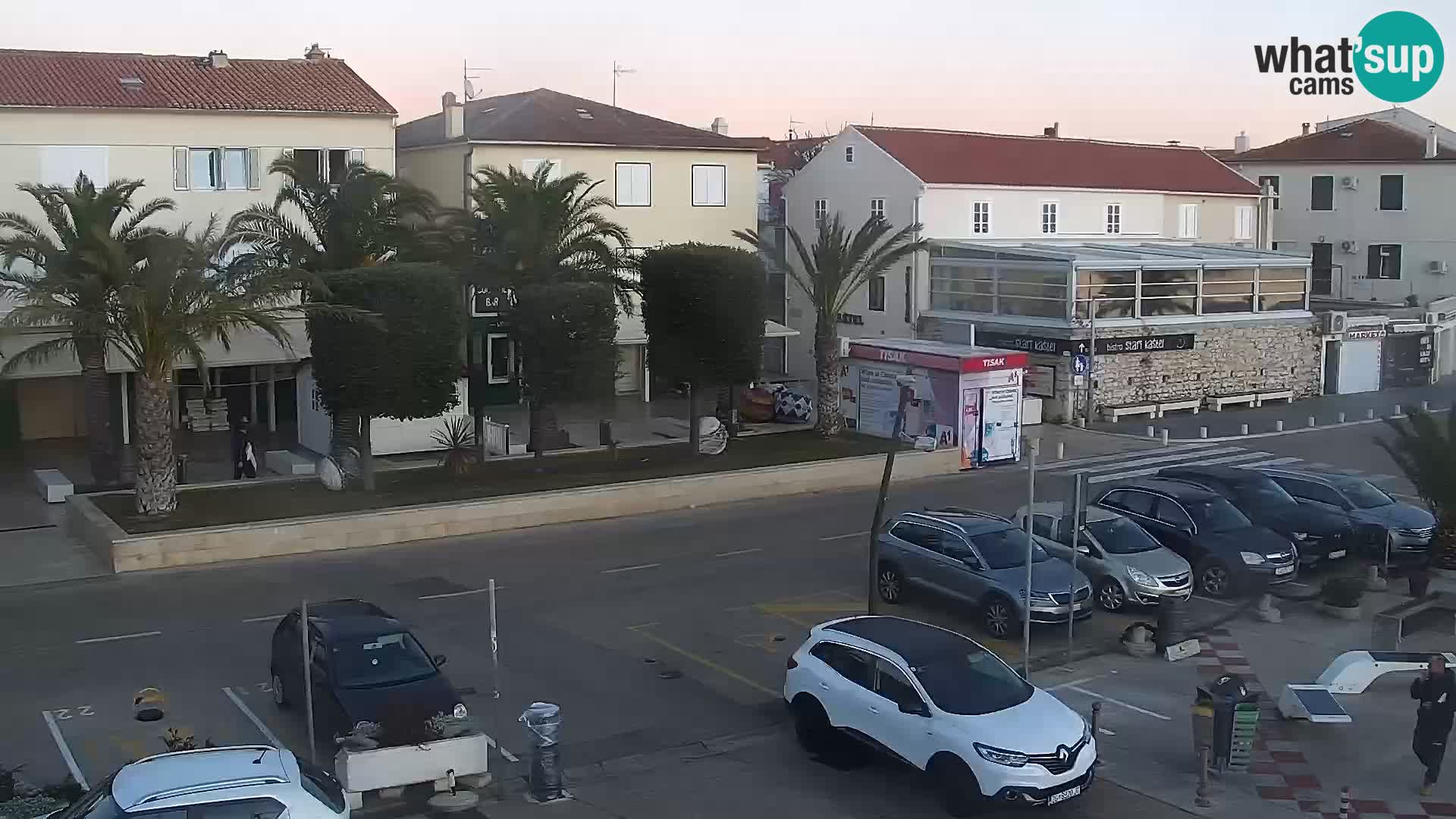 Webcam Novalja seaside promenade