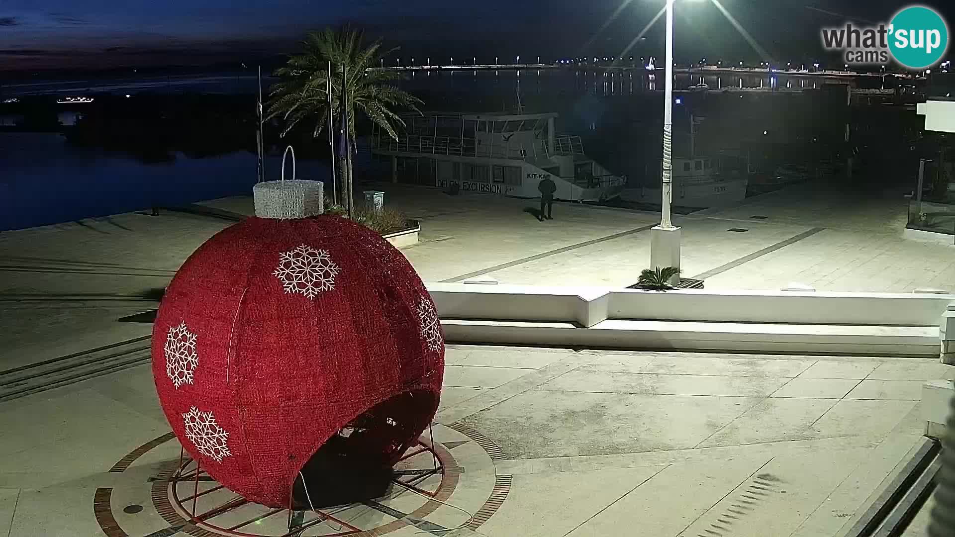 Webcam Novalja seaside promenade