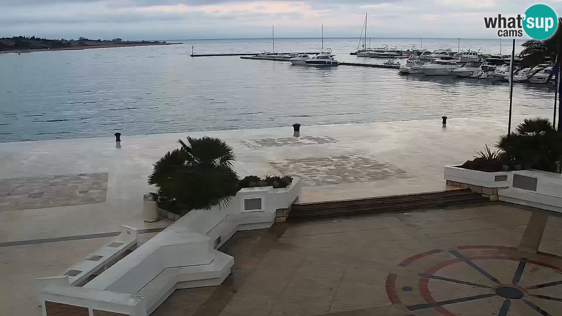 Livecam Promenade a Novalja