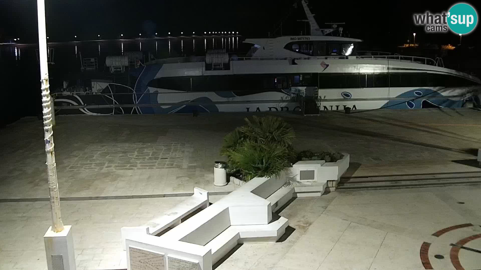 Novalja Livecam promenade