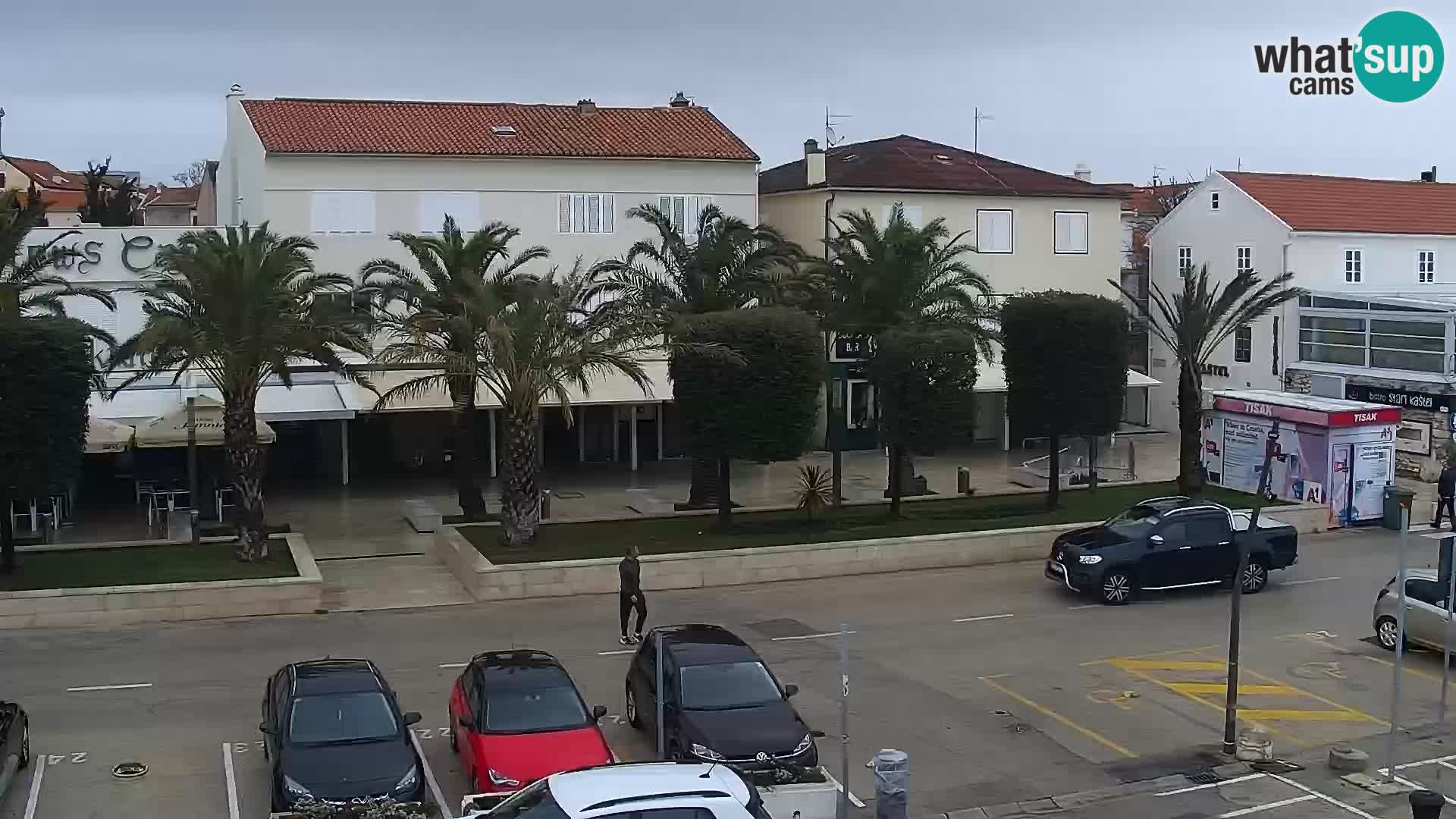 Webcam Novalja seaside promenade