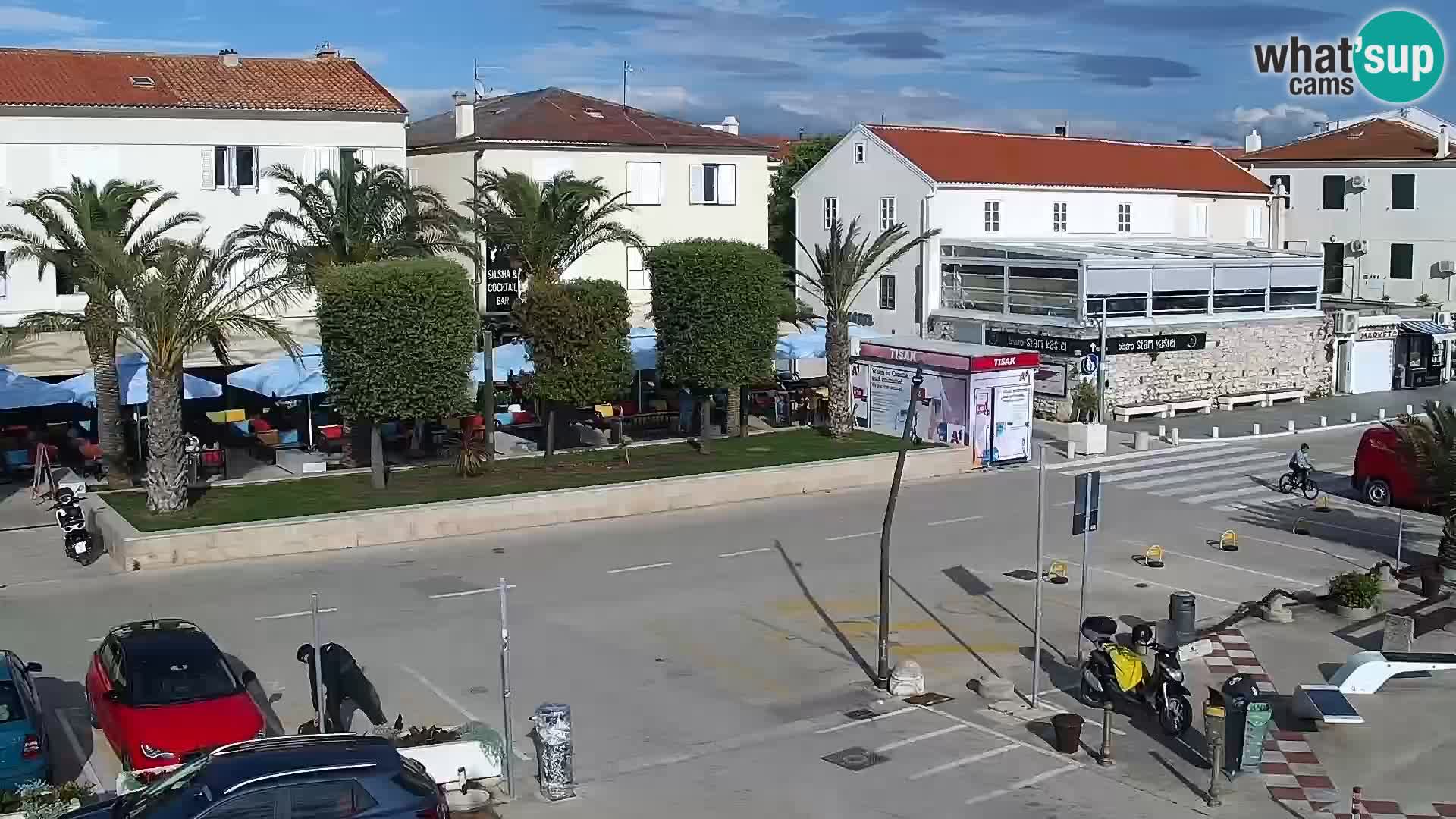 Web kamera Novalja promenada