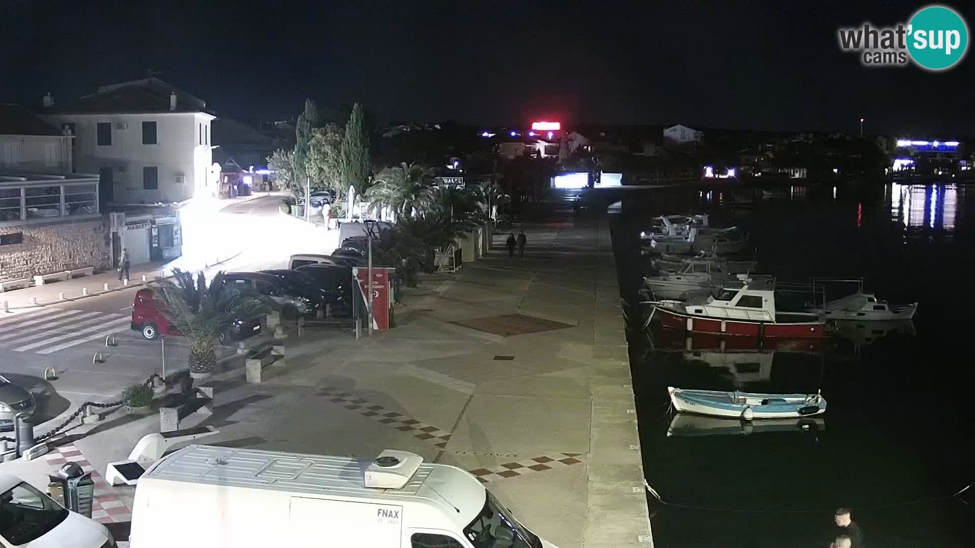 Novalja spletna kamera promenada