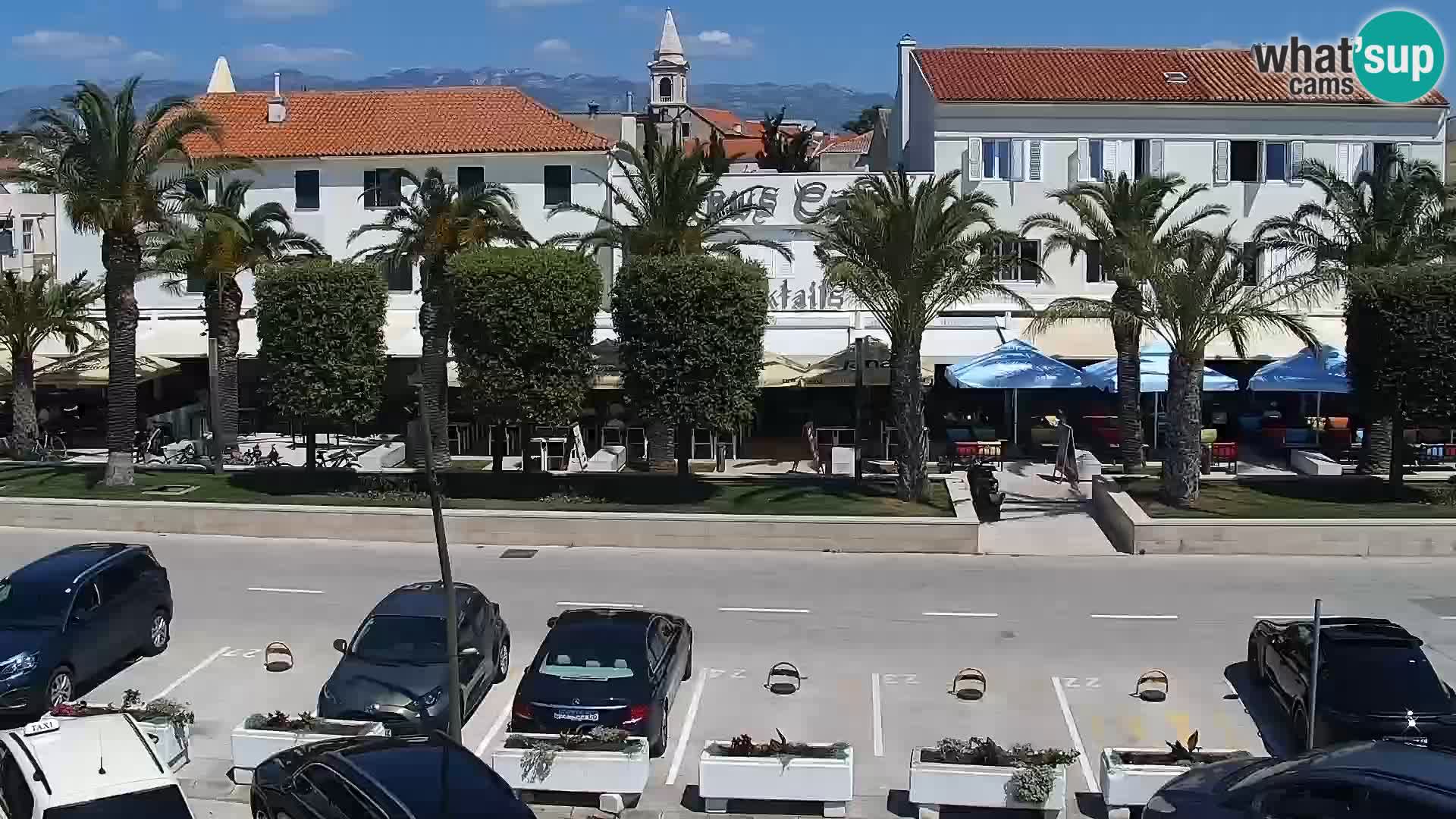 Novalja spletna kamera promenada