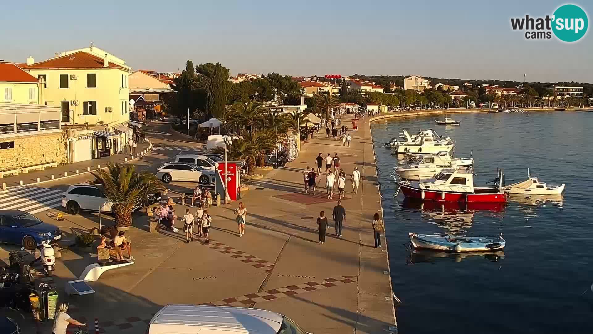 Novalja spletna kamera promenada