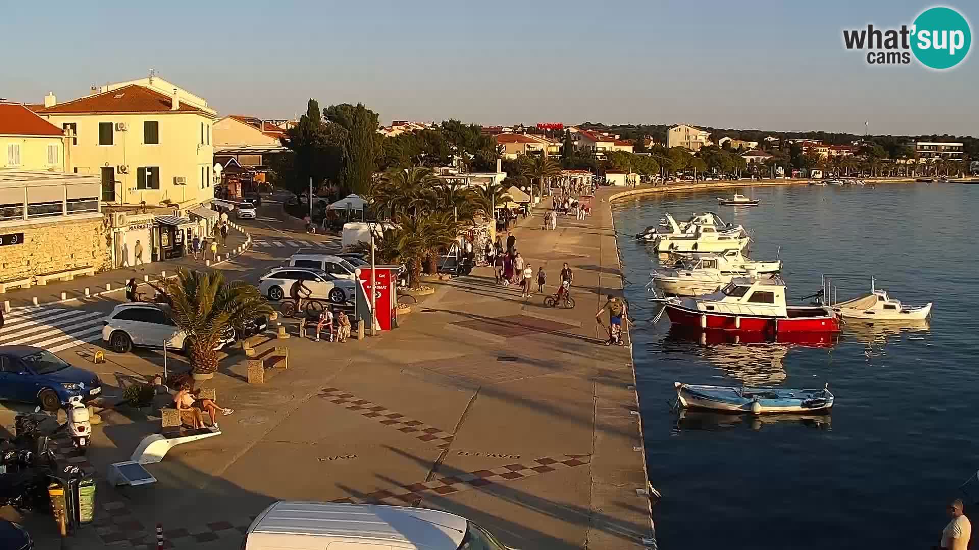 Novalja spletna kamera promenada