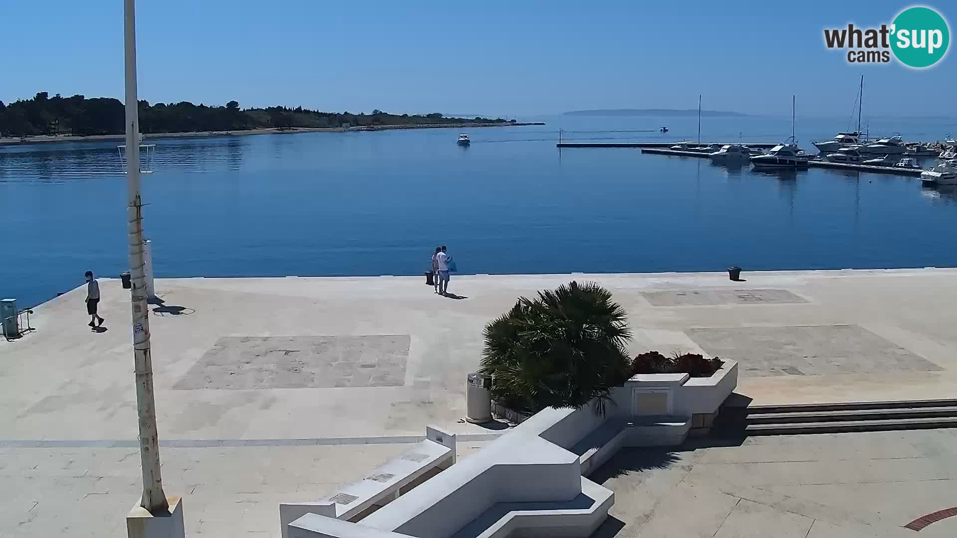 Webcam Novalja seaside promenade