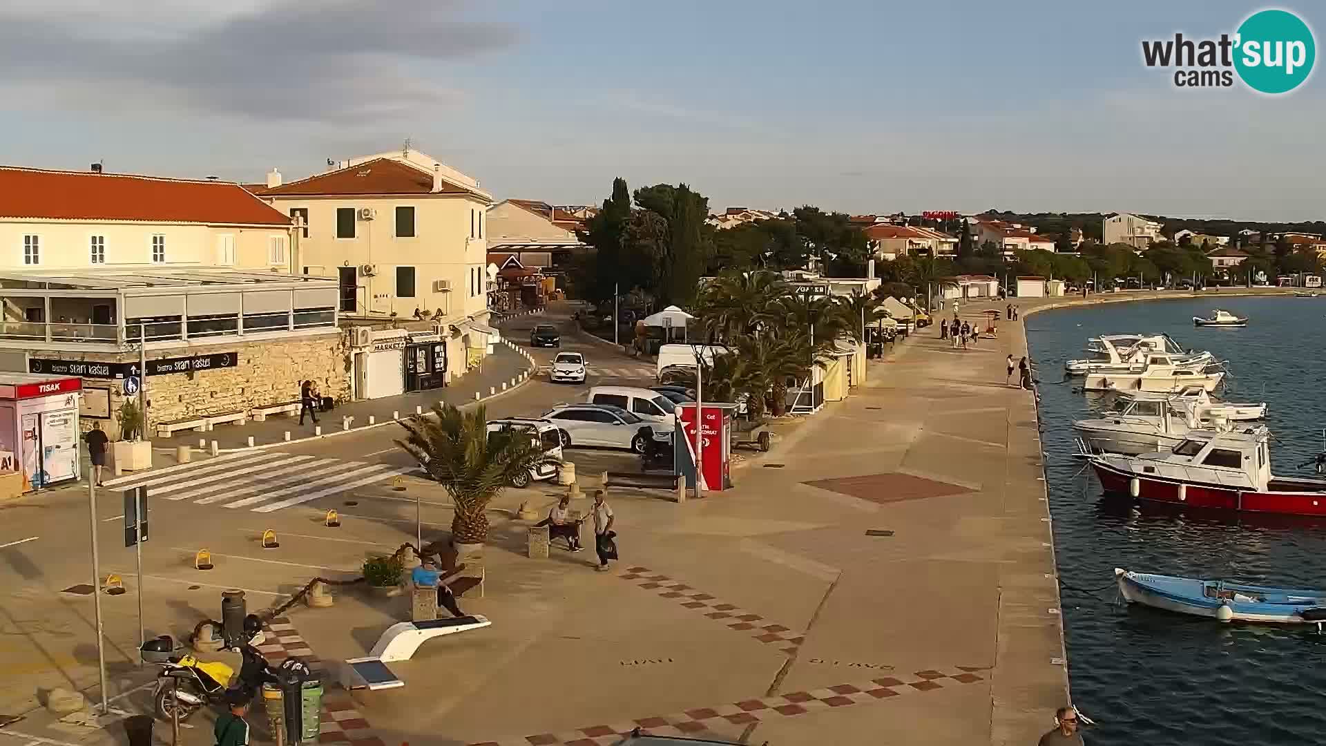 Webcam Novalja seaside promenade