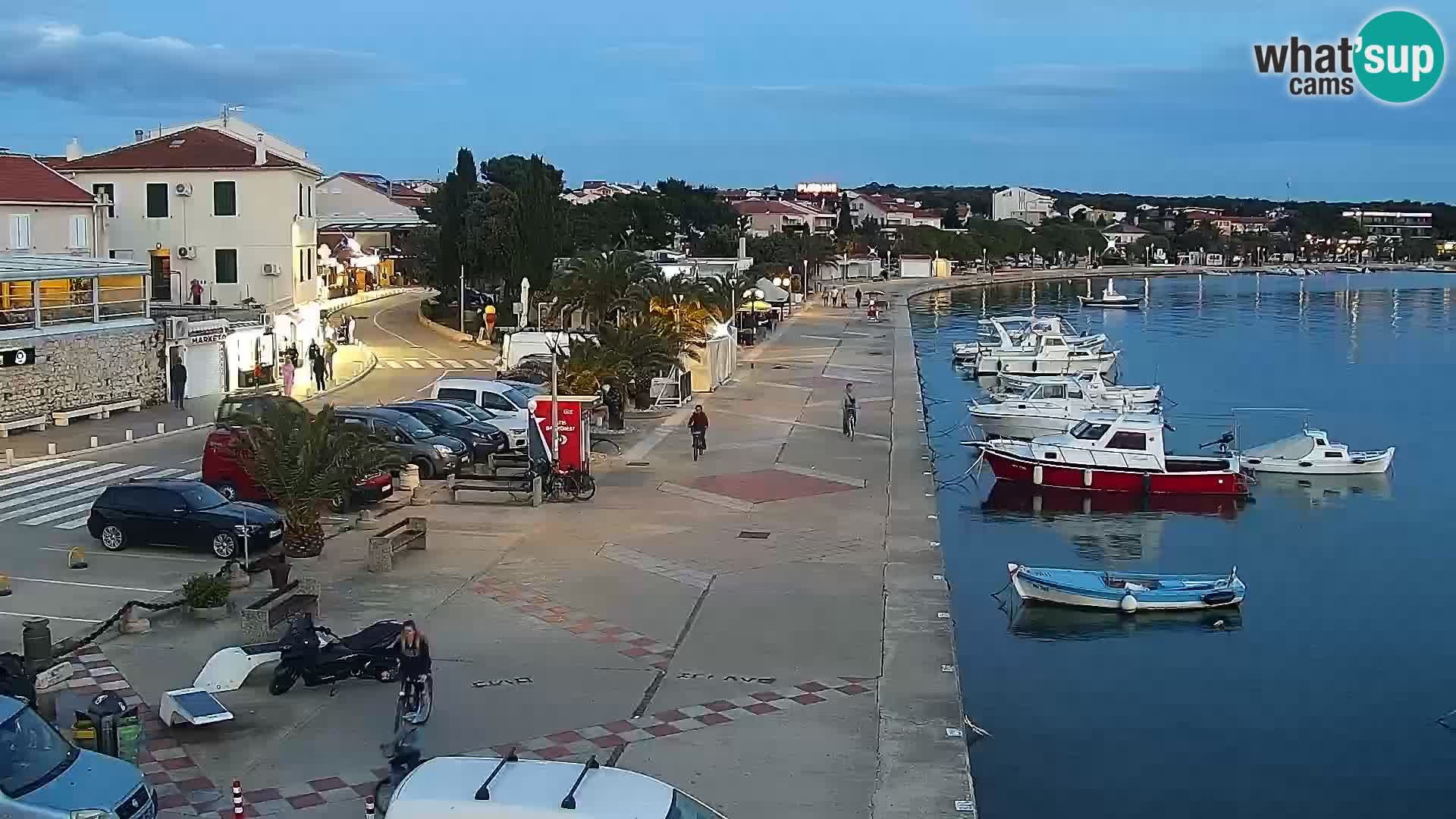 Novalja spletna kamera promenada