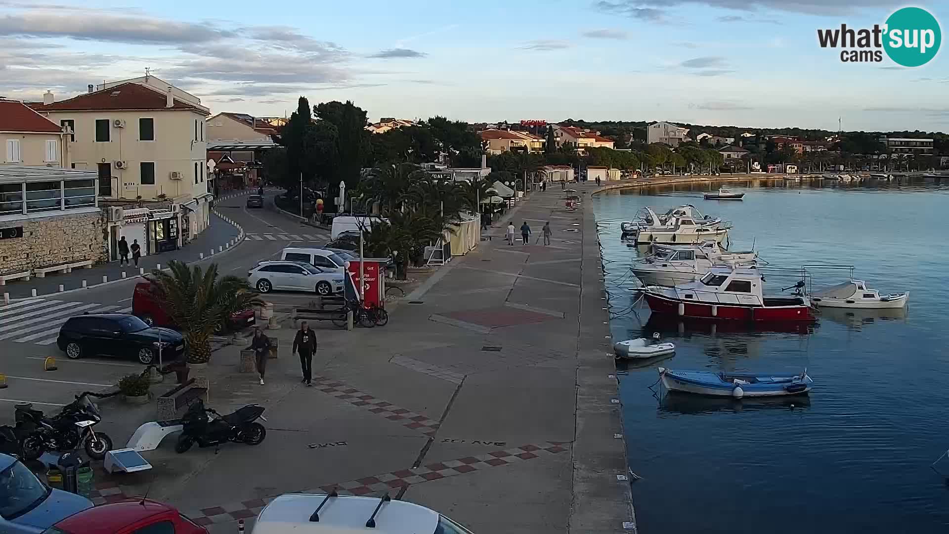 Web kamera Novalja promenada