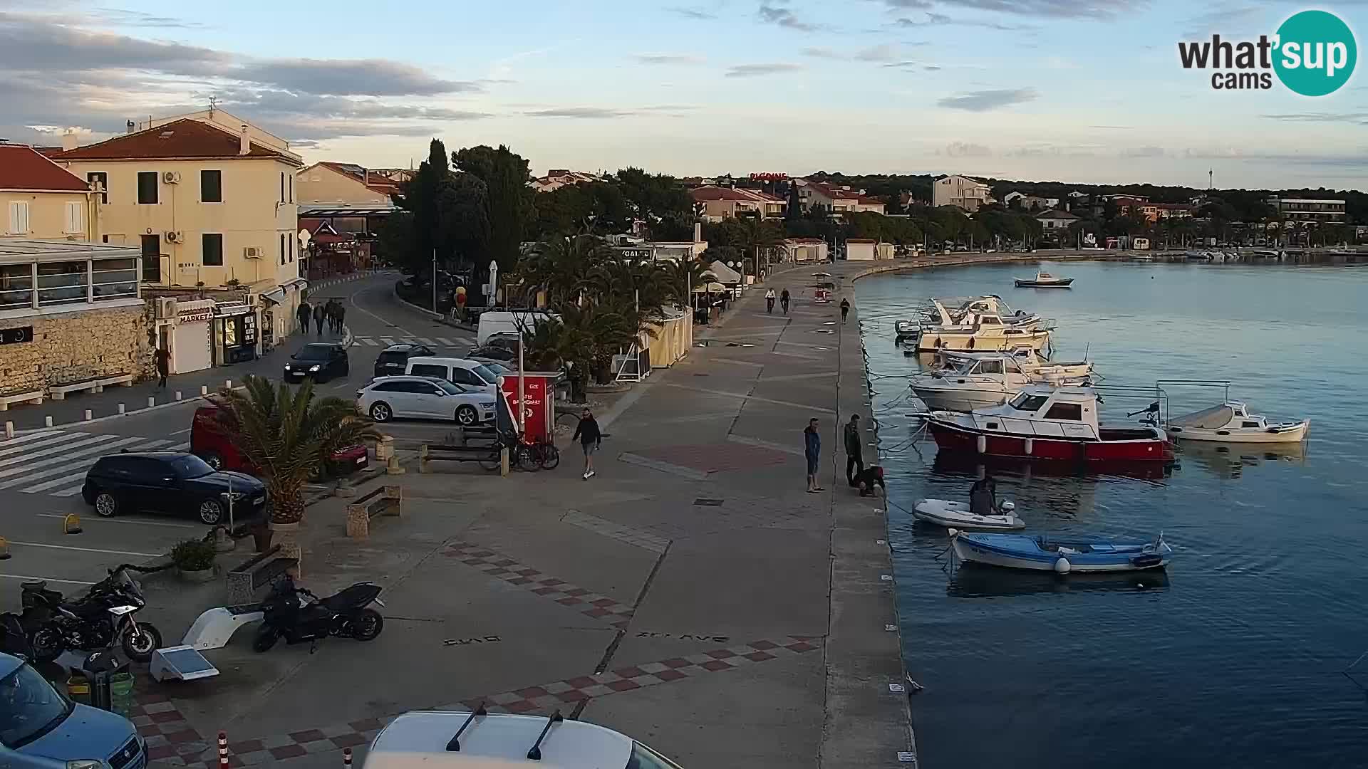 Novalja spletna kamera promenada