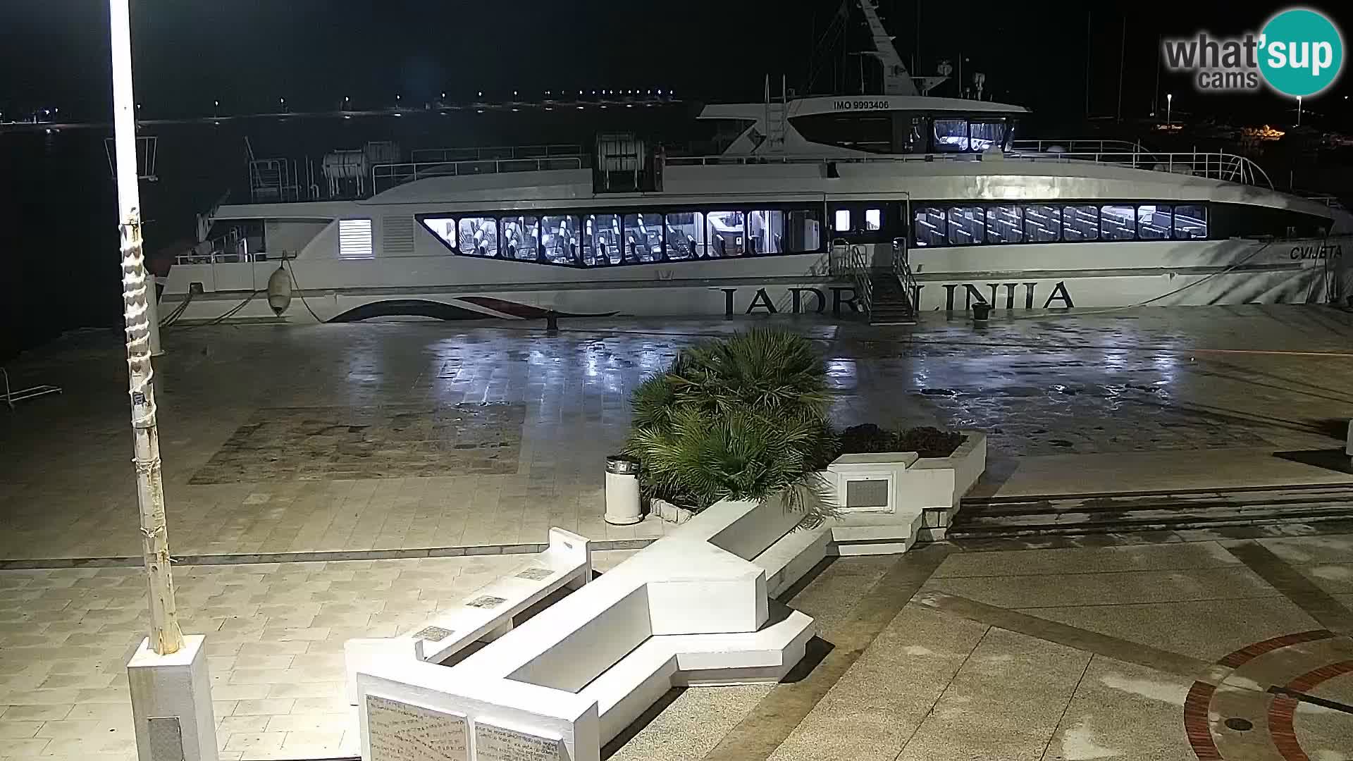Webcam Novalja seaside promenade