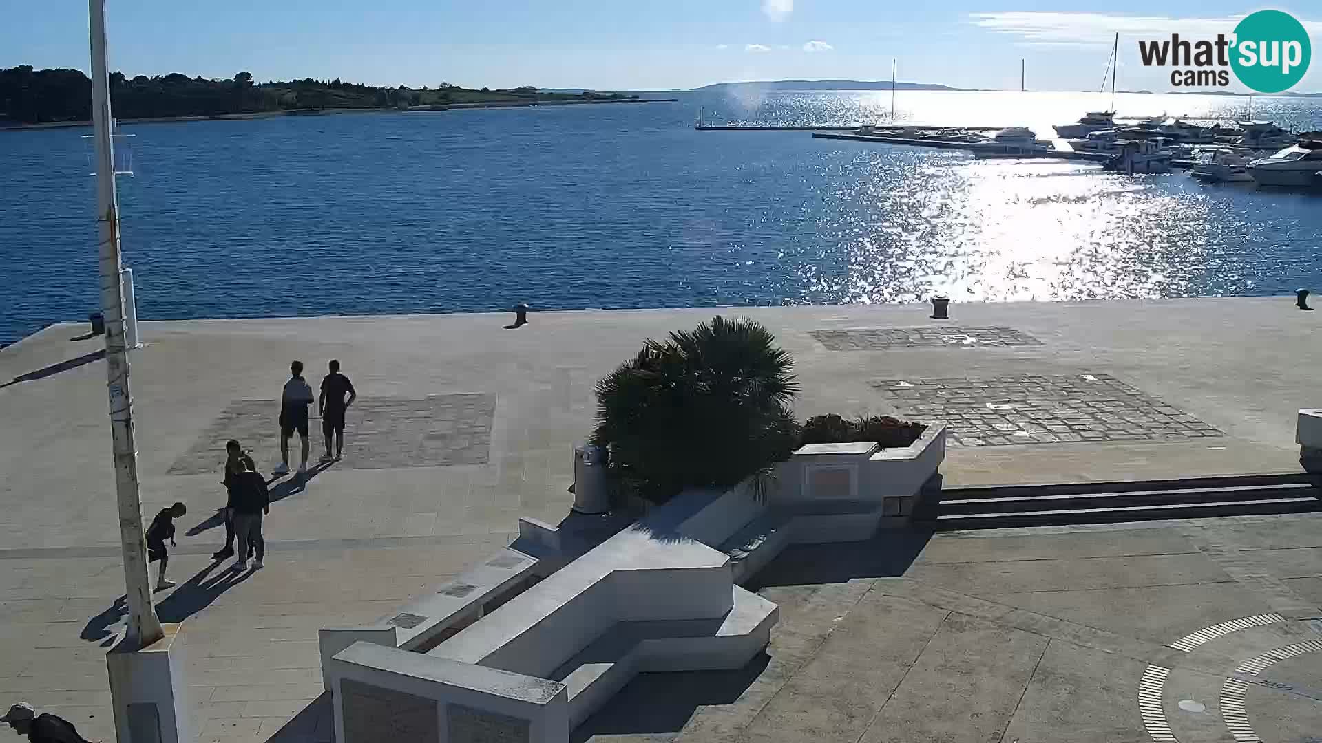 Novalja spletna kamera promenada