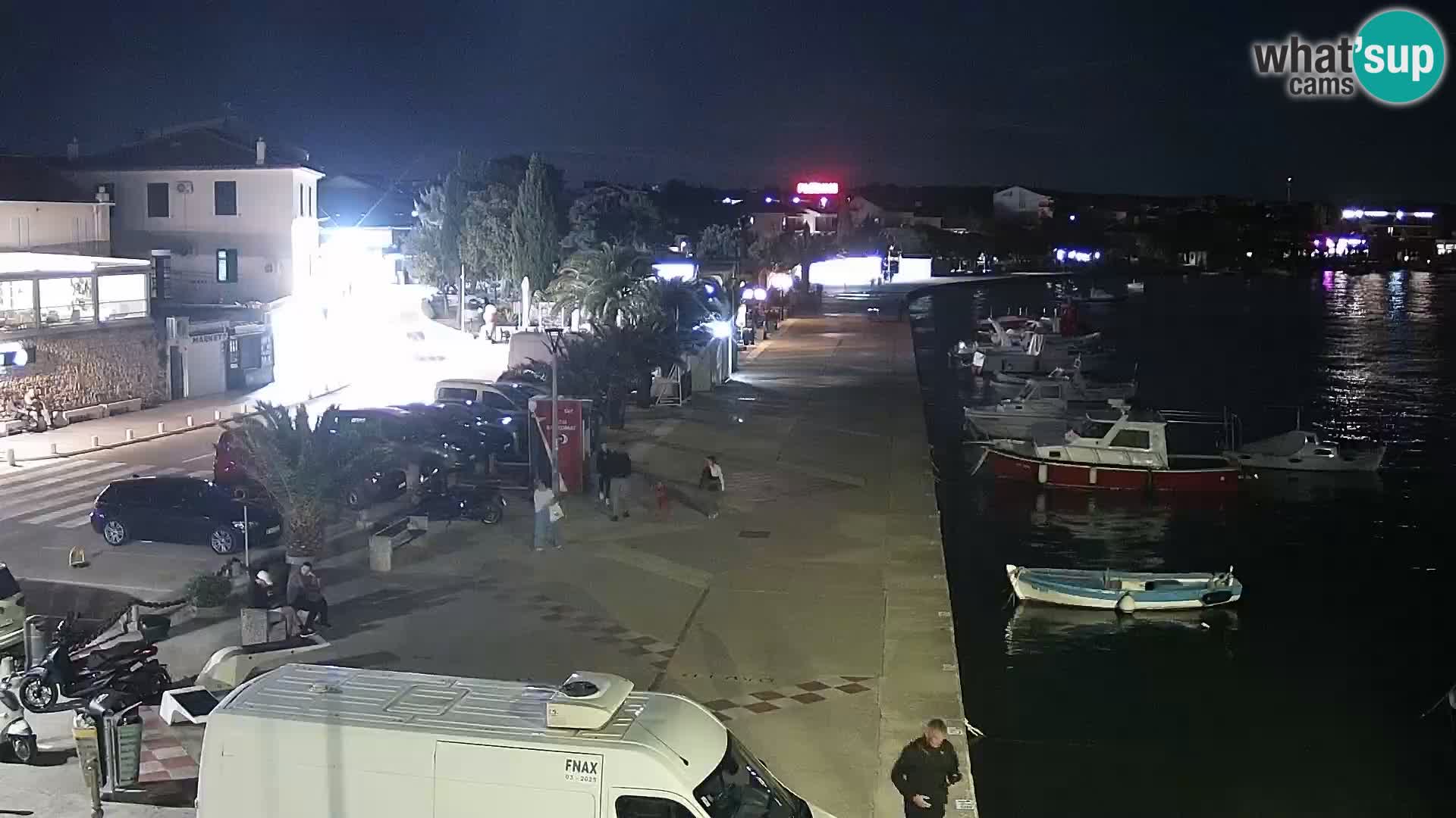 Novalja spletna kamera promenada