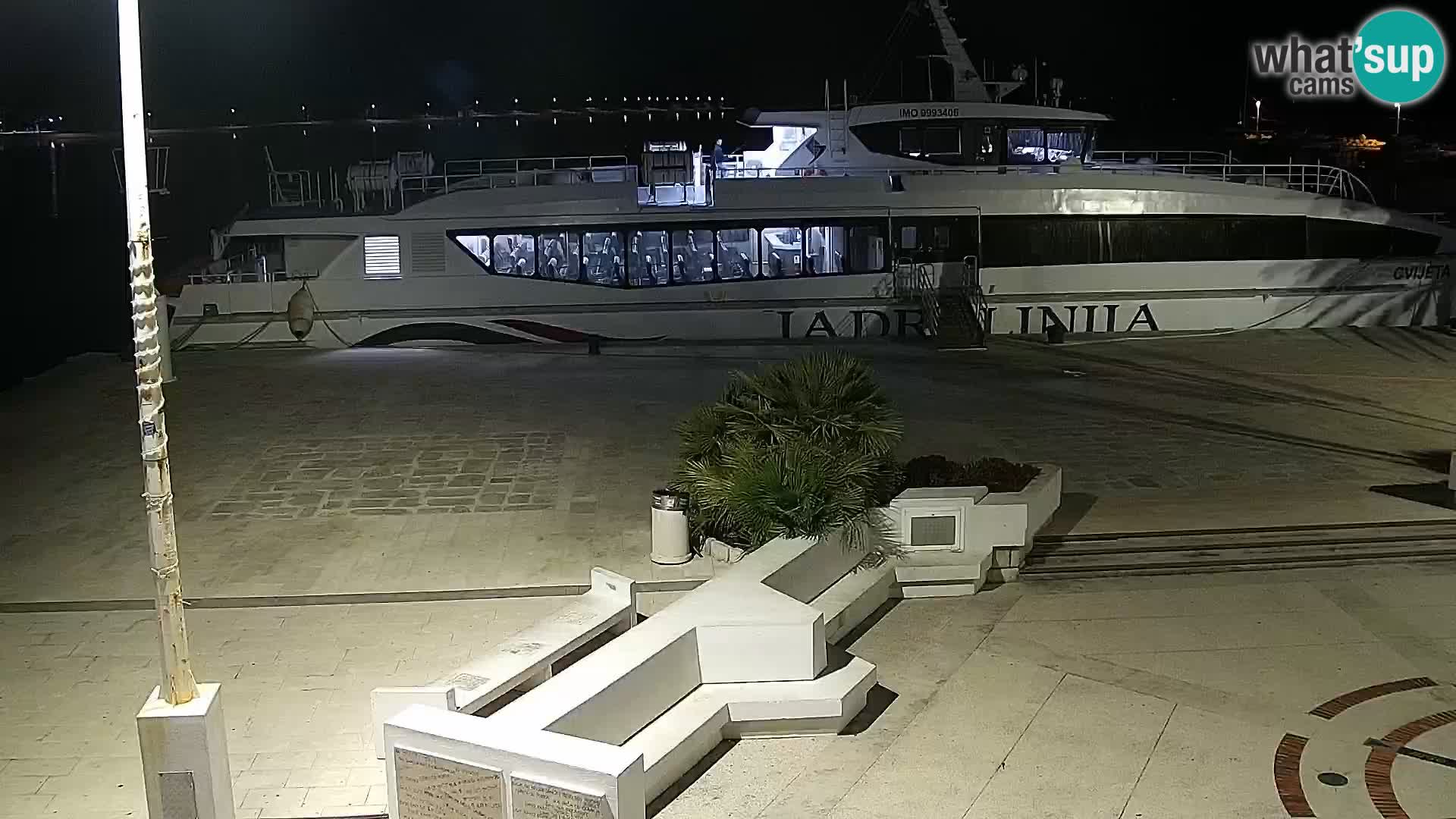 Webcam Novalja seaside promenade