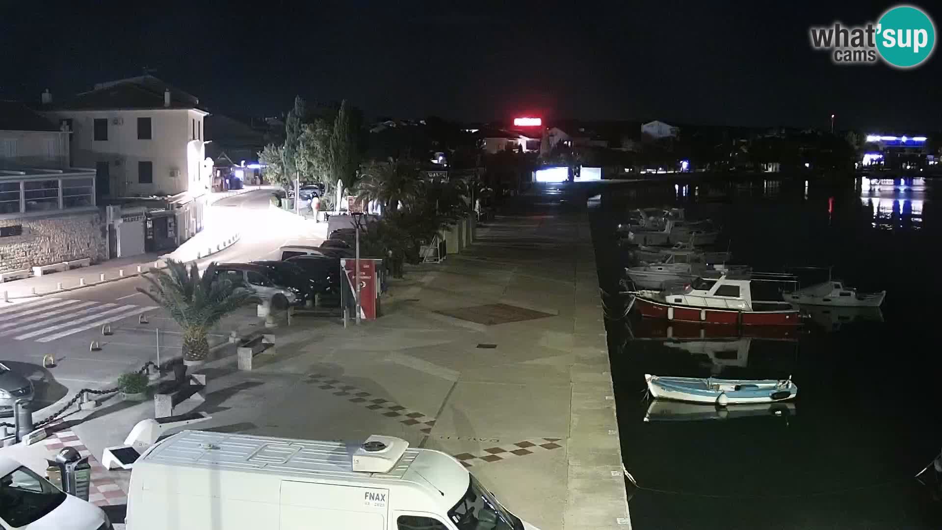 Novalja spletna kamera promenada