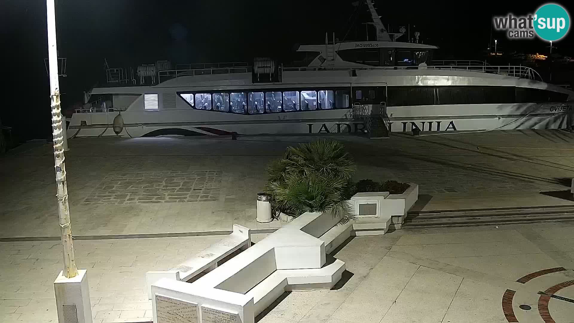 Webcam Novalja seaside promenade