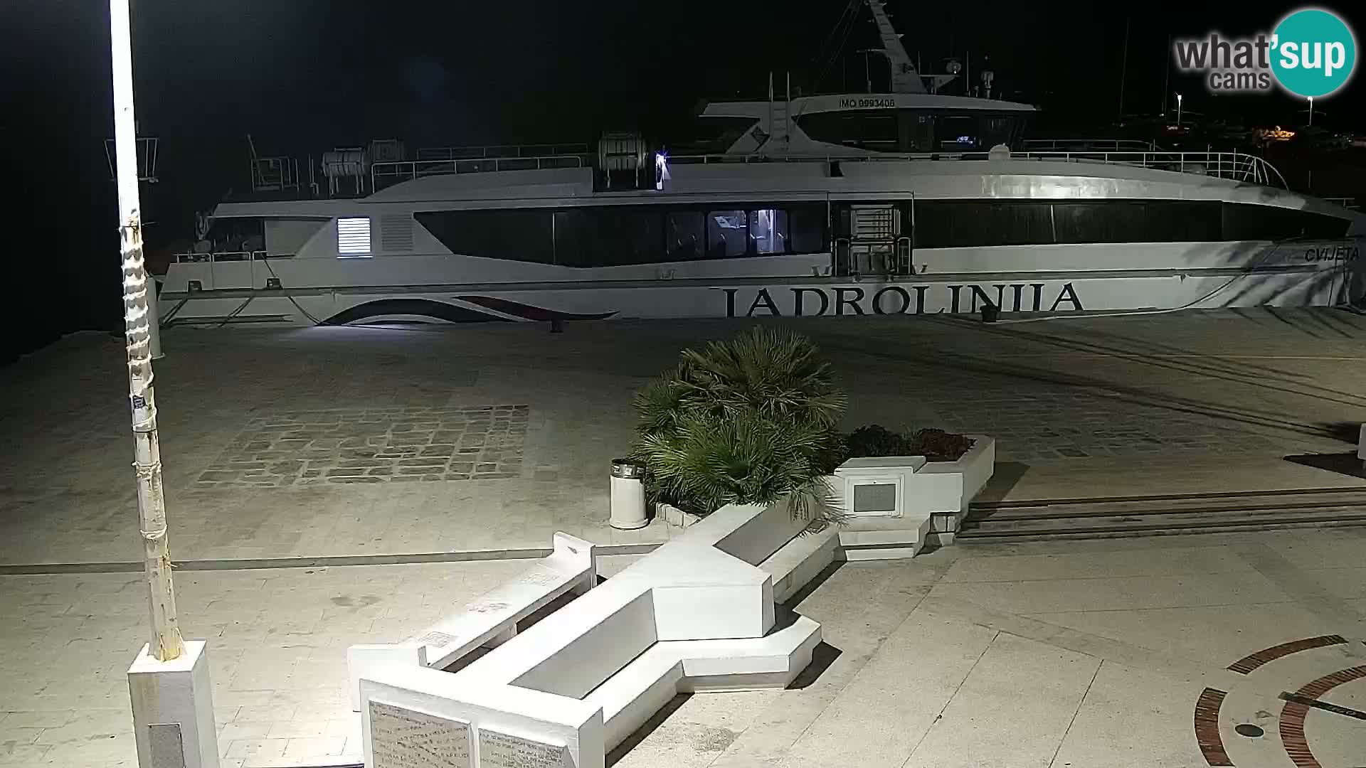 Webcam Novalja seaside promenade