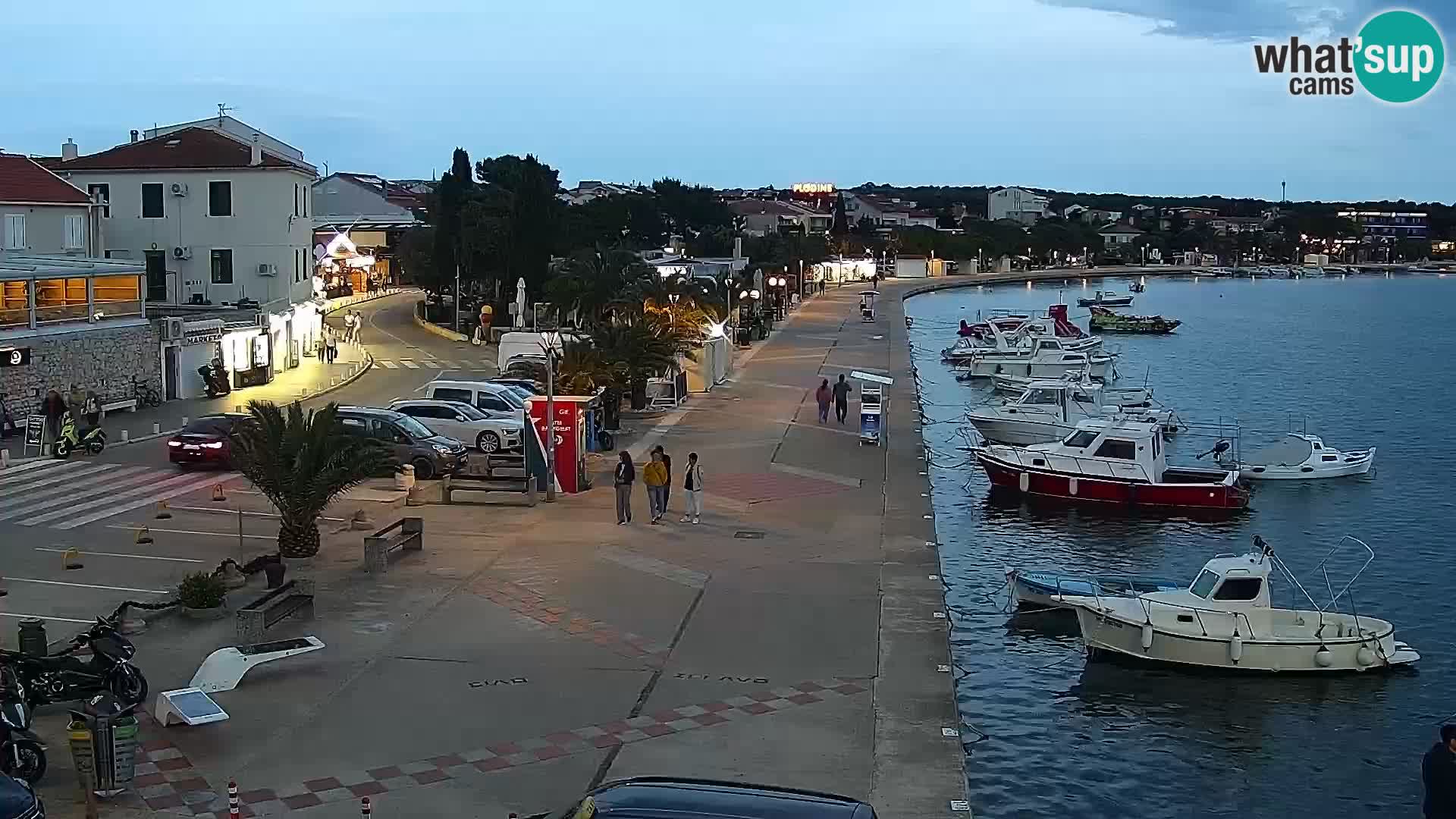 Web kamera Novalja promenada