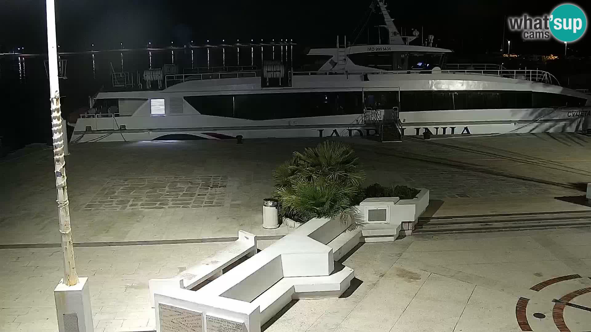 Livecam Promenade a Novalja