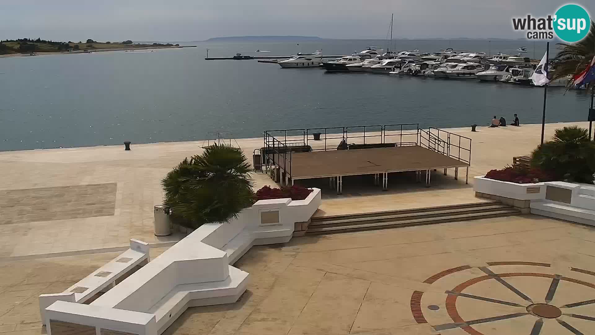 Webcam Novalja seaside promenade