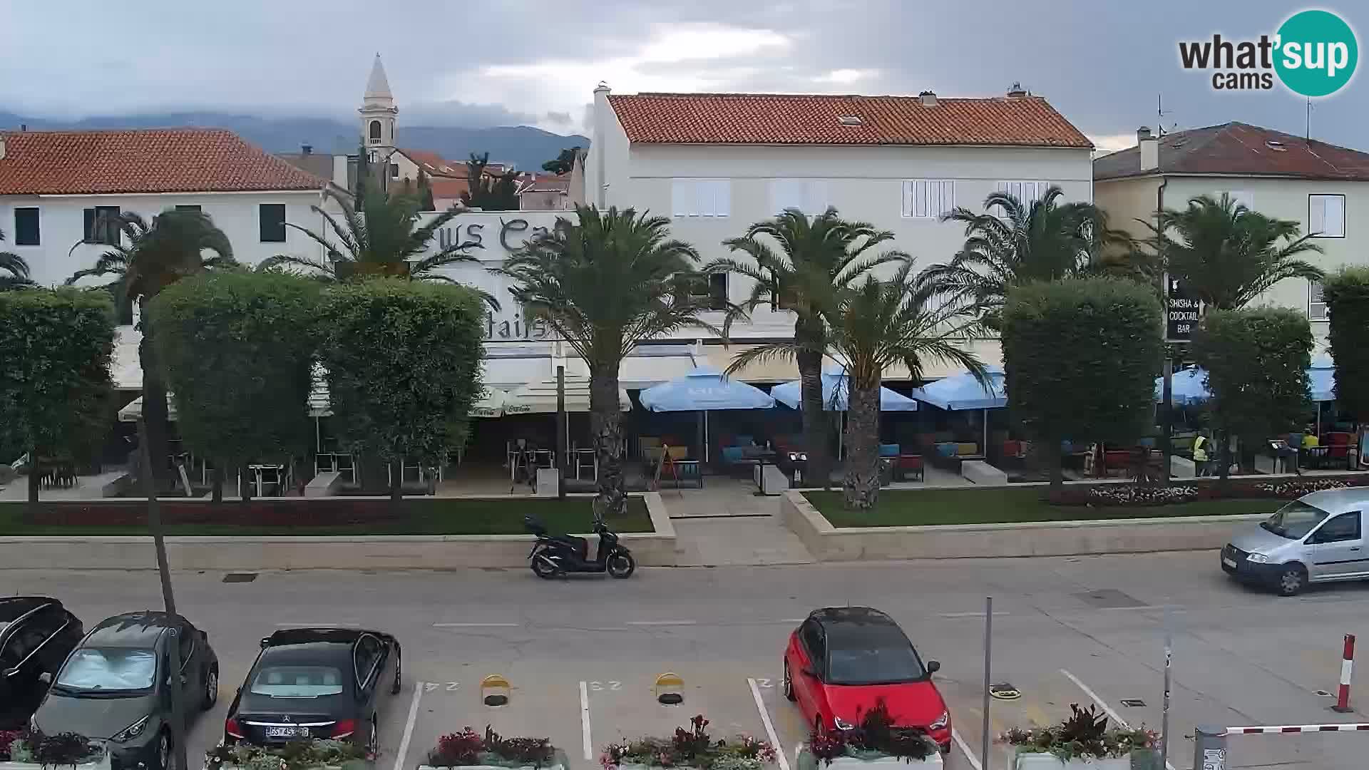Novalja spletna kamera promenada