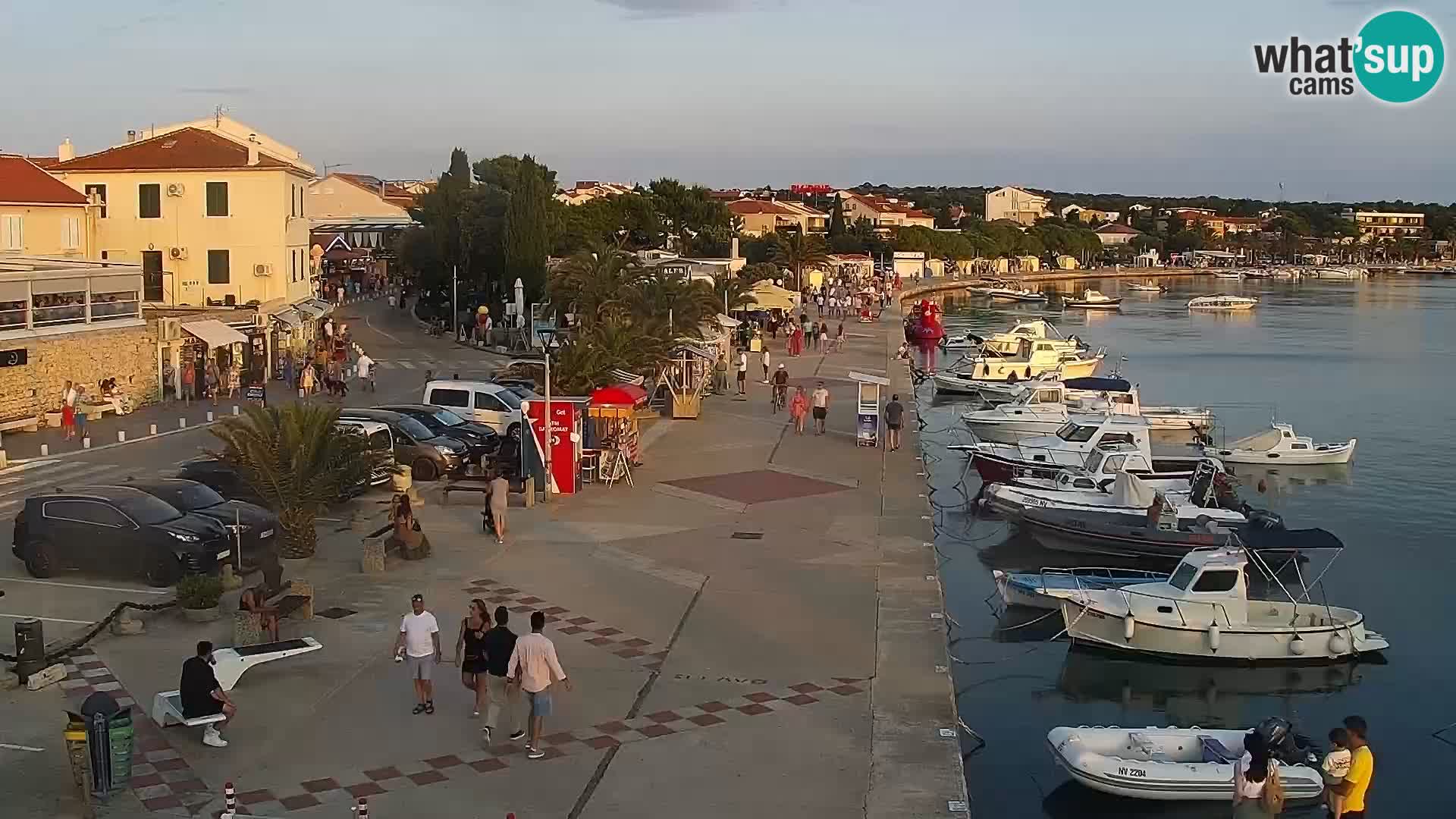 Webcam Novalja seaside promenade