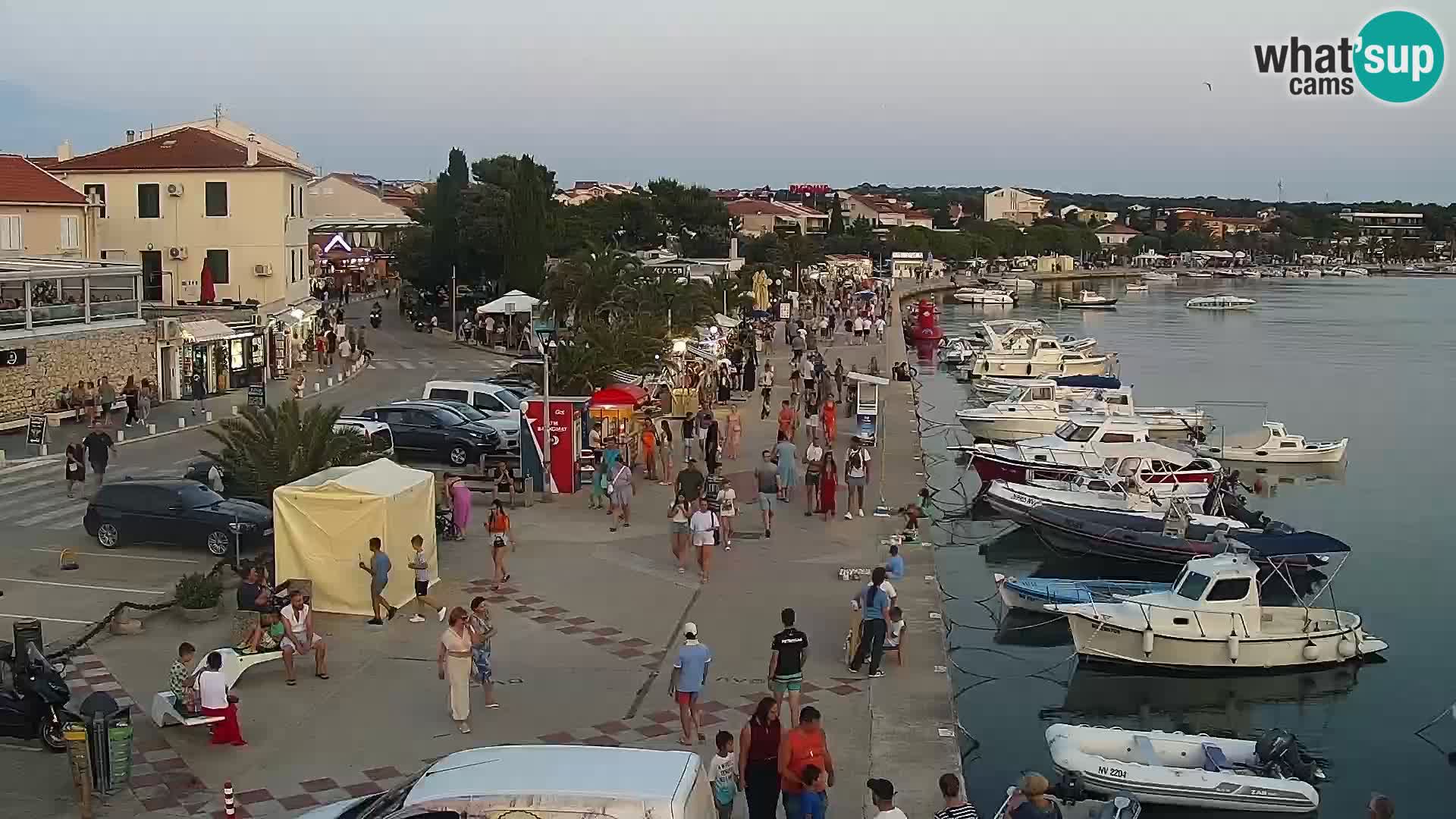 Webcam Novalja seaside promenade
