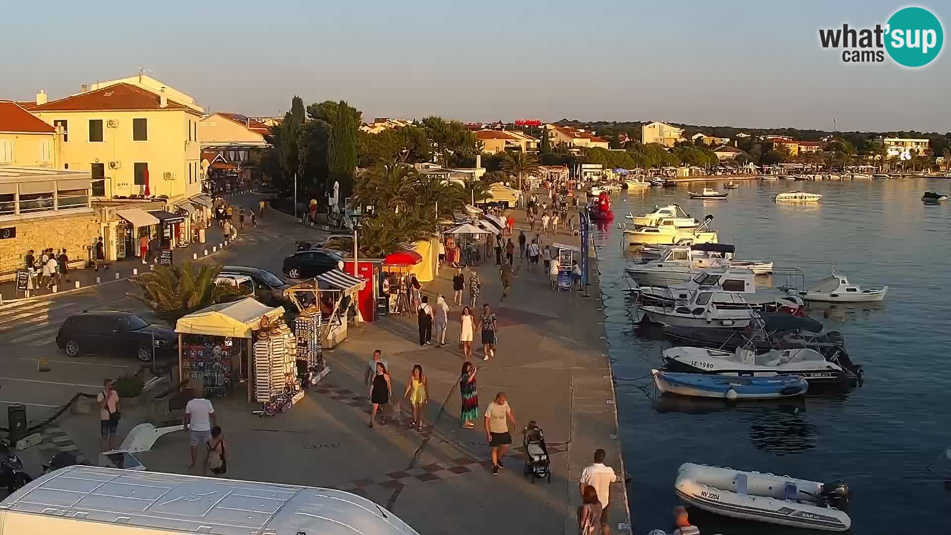 Novalja spletna kamera promenada