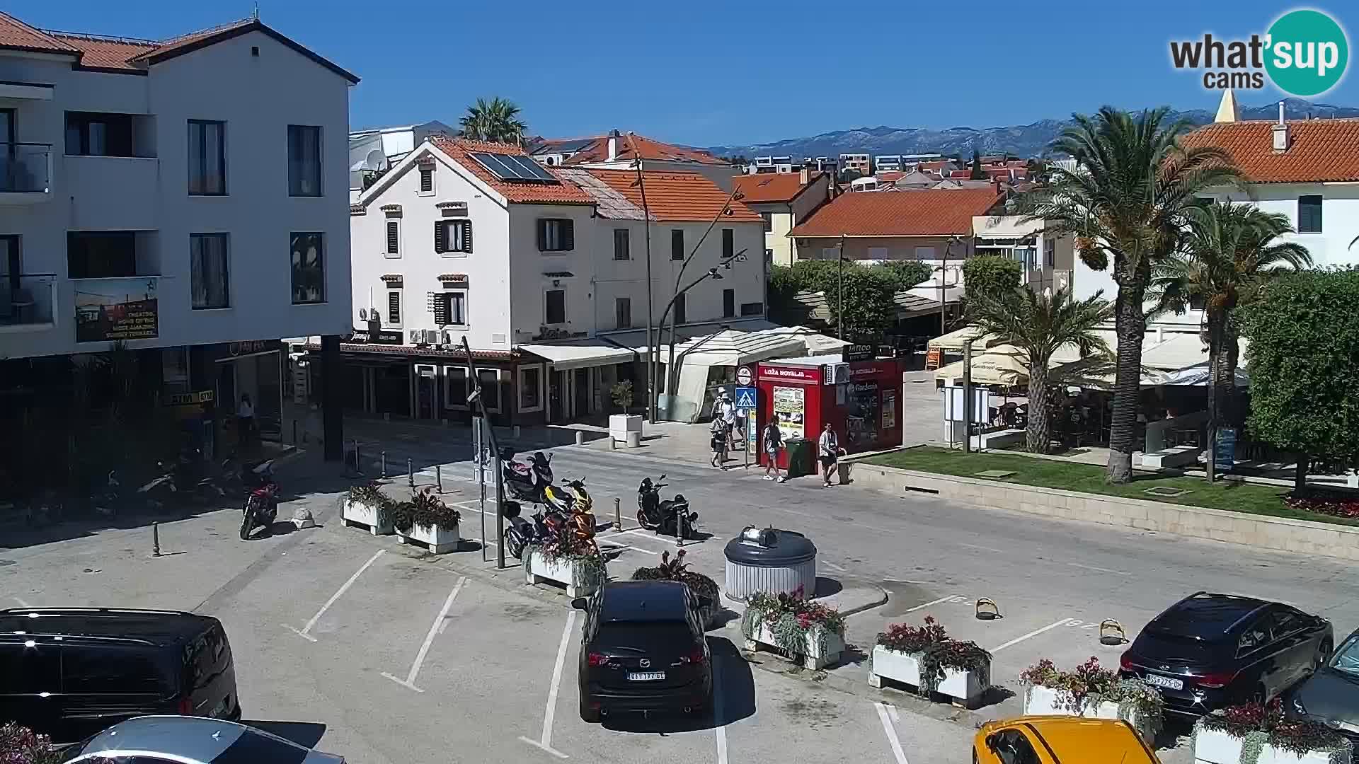 Web kamera Novalja promenada