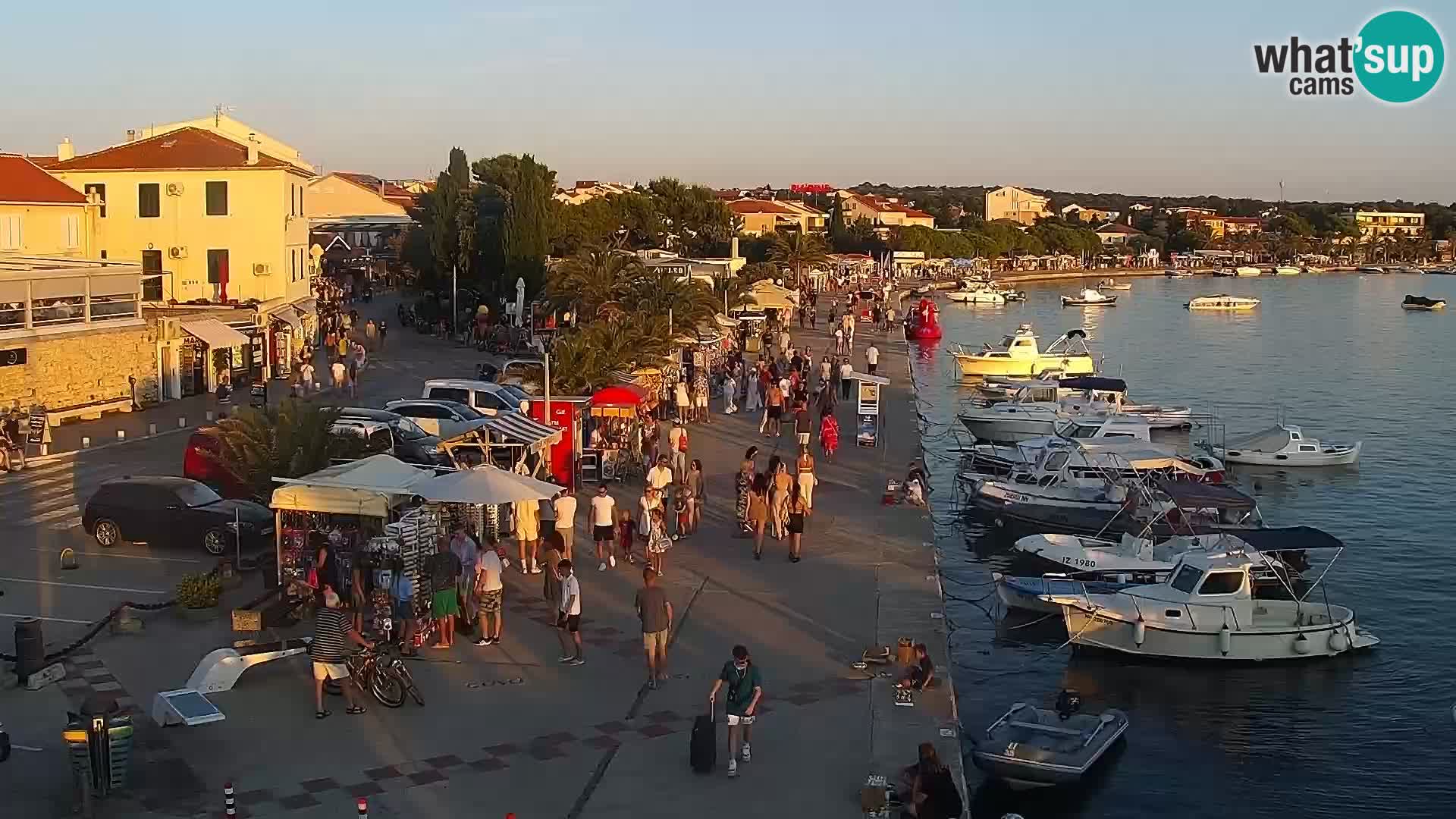 Webcam Novalja seaside promenade