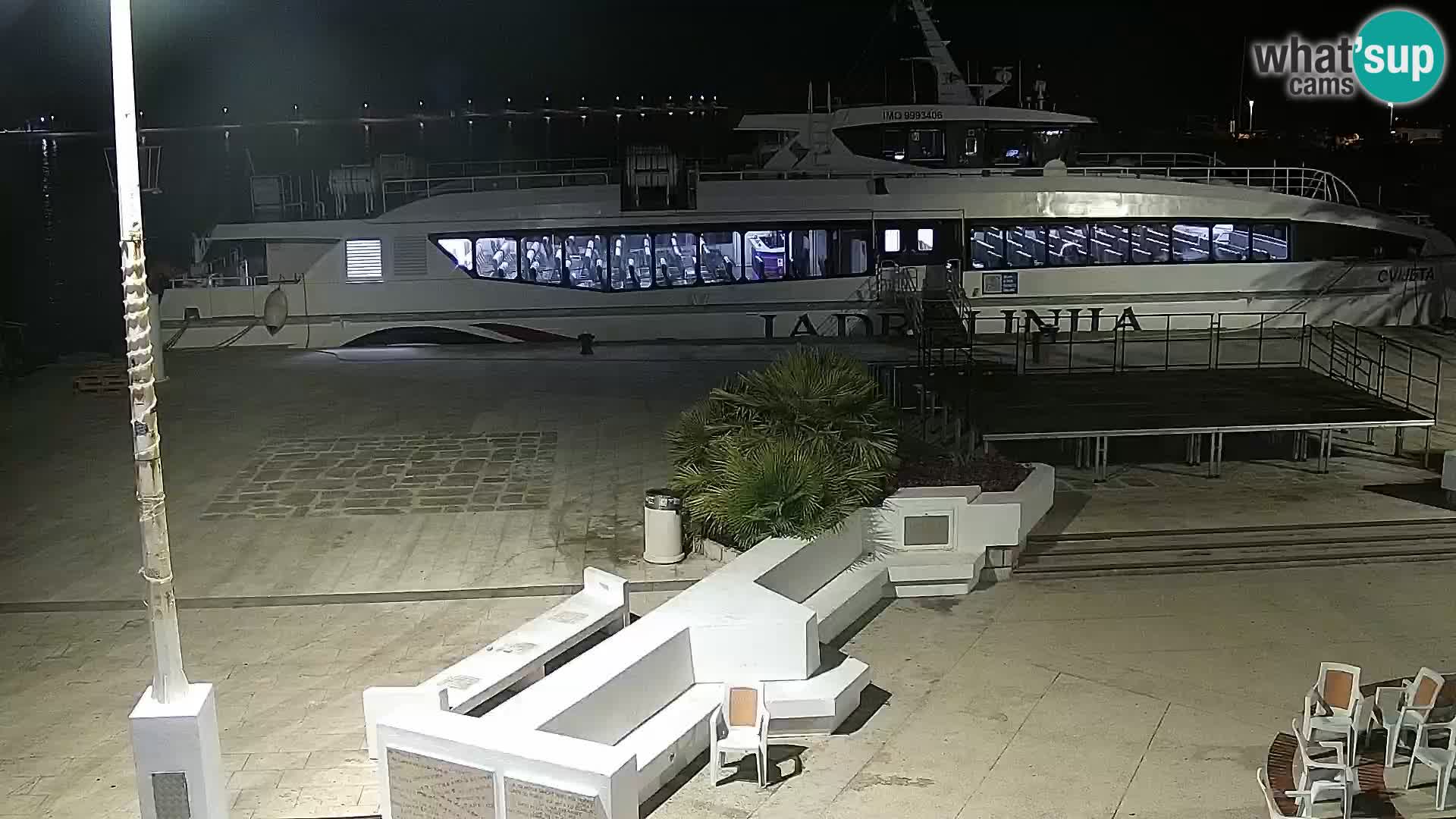 Webcam Novalja seaside promenade