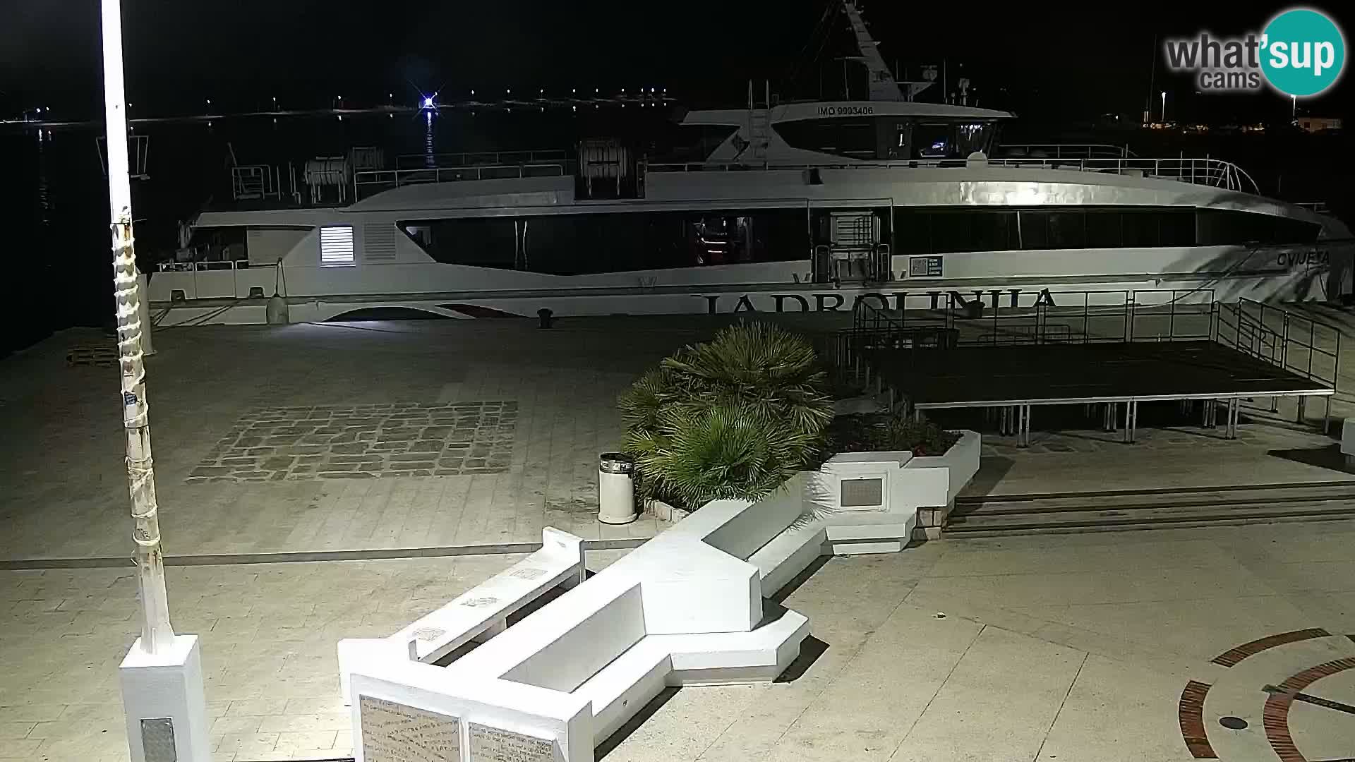 Webcam Novalja seaside promenade