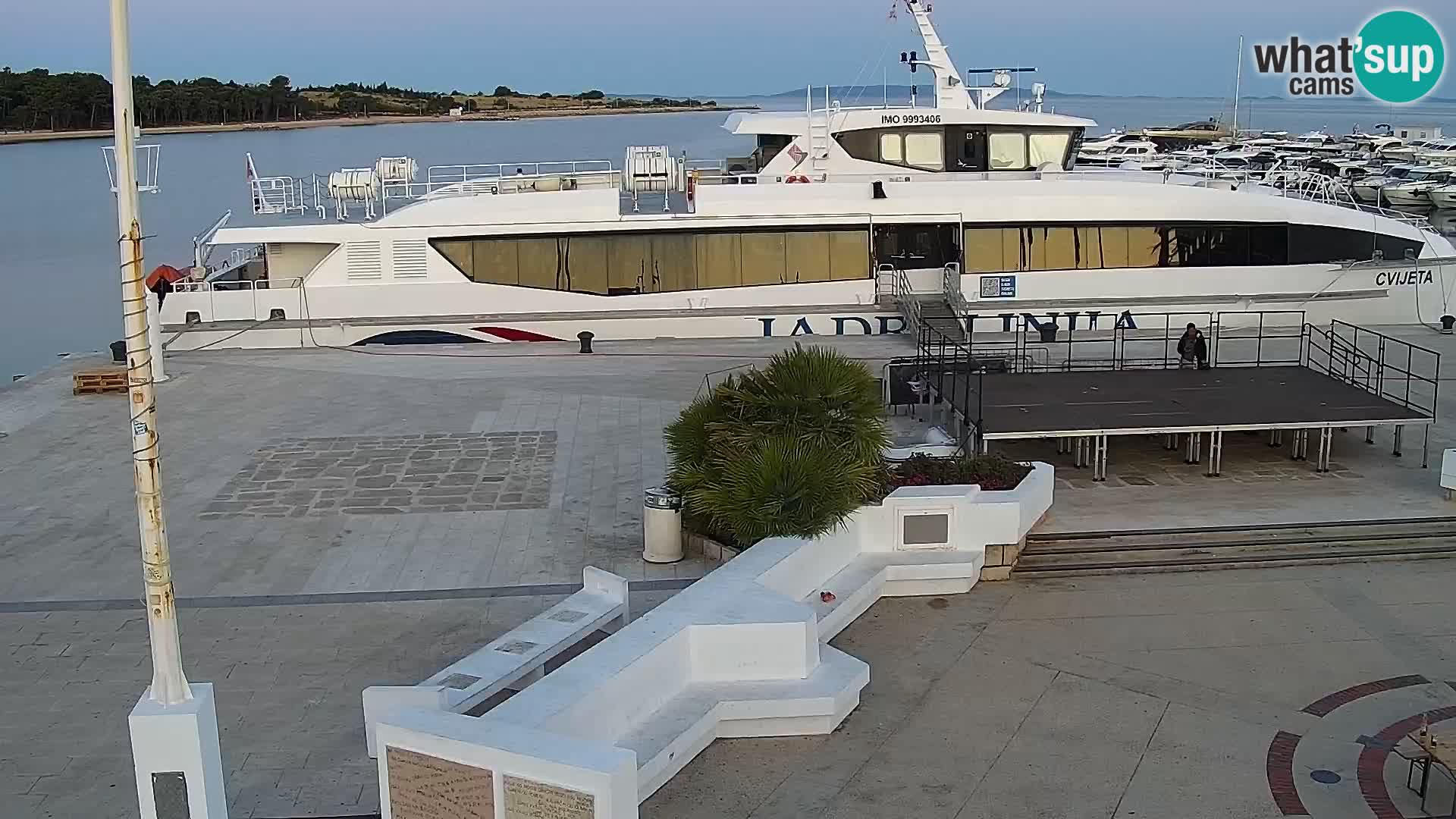 Livecam Promenade a Novalja