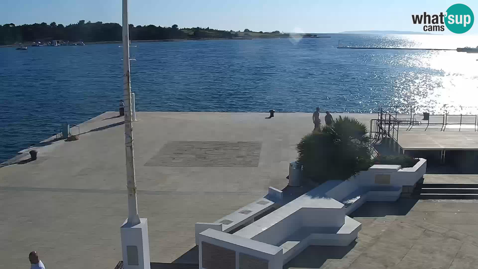 Webcam Novalja seaside promenade