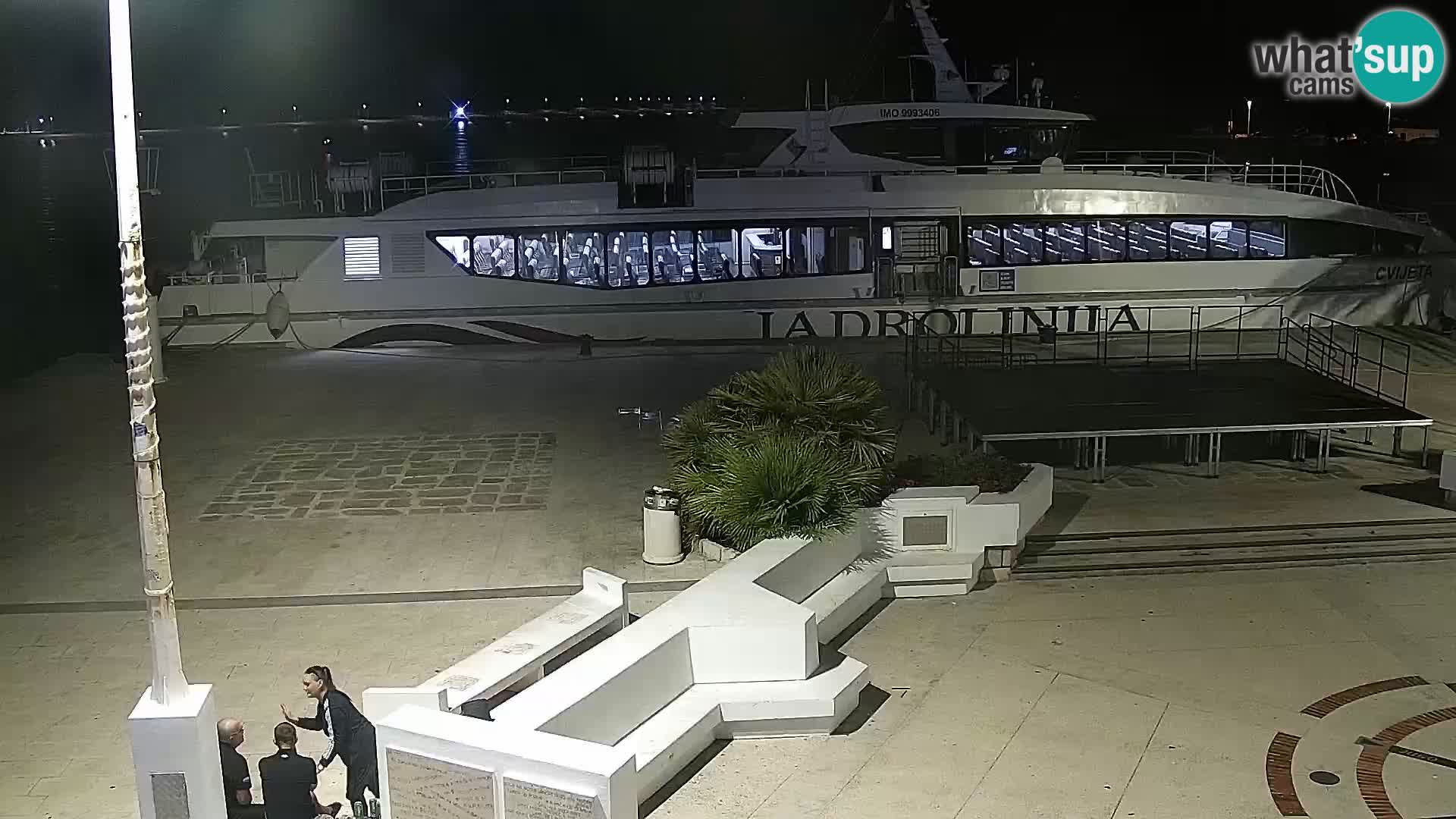 Web kamera Novalja promenada