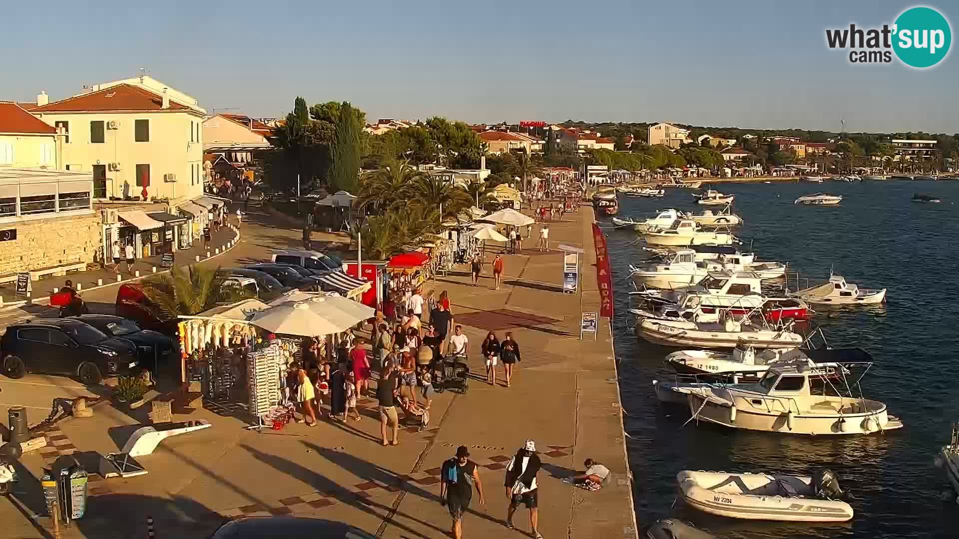 Novalja spletna kamera promenada