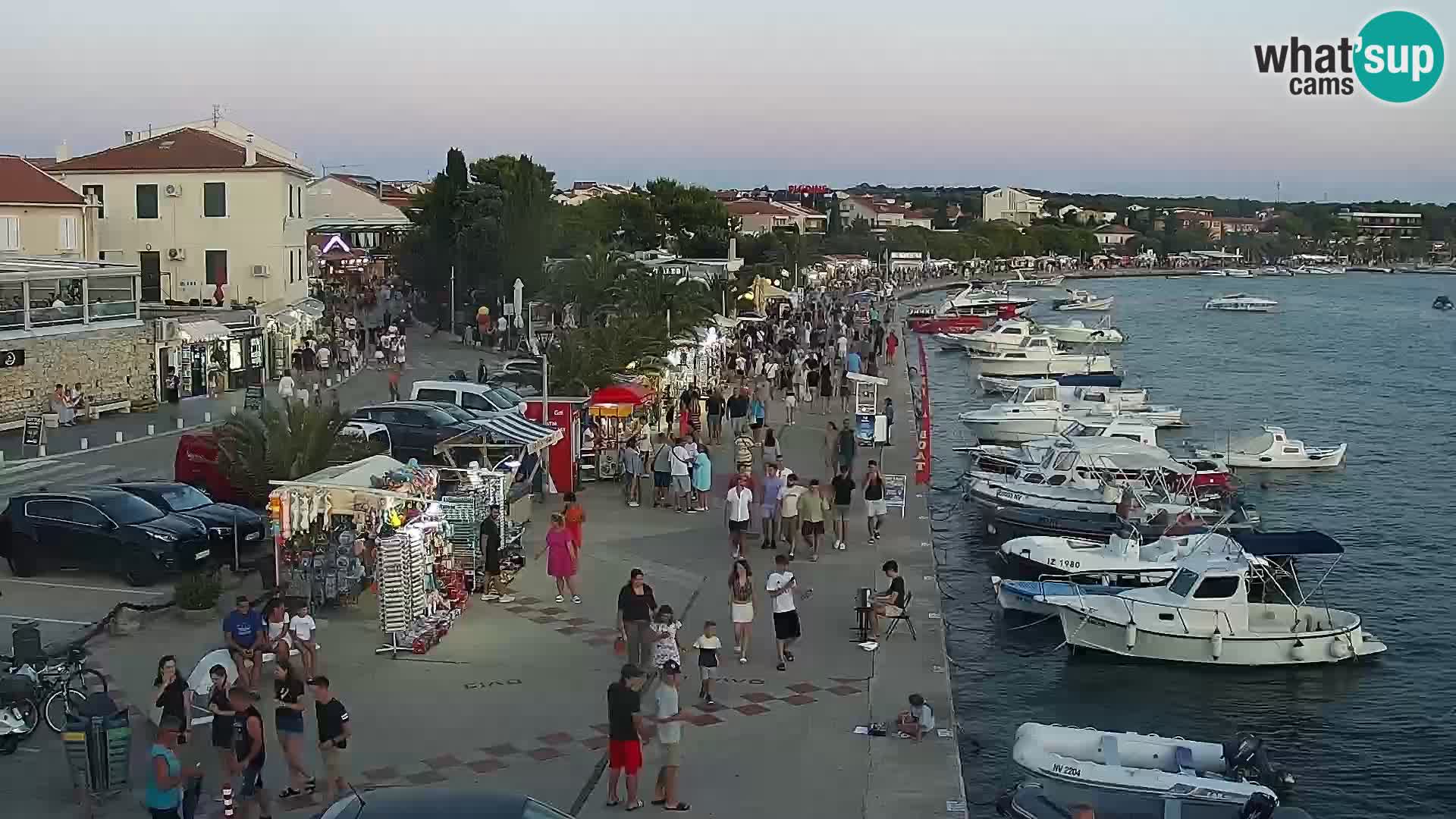 Novalja spletna kamera promenada