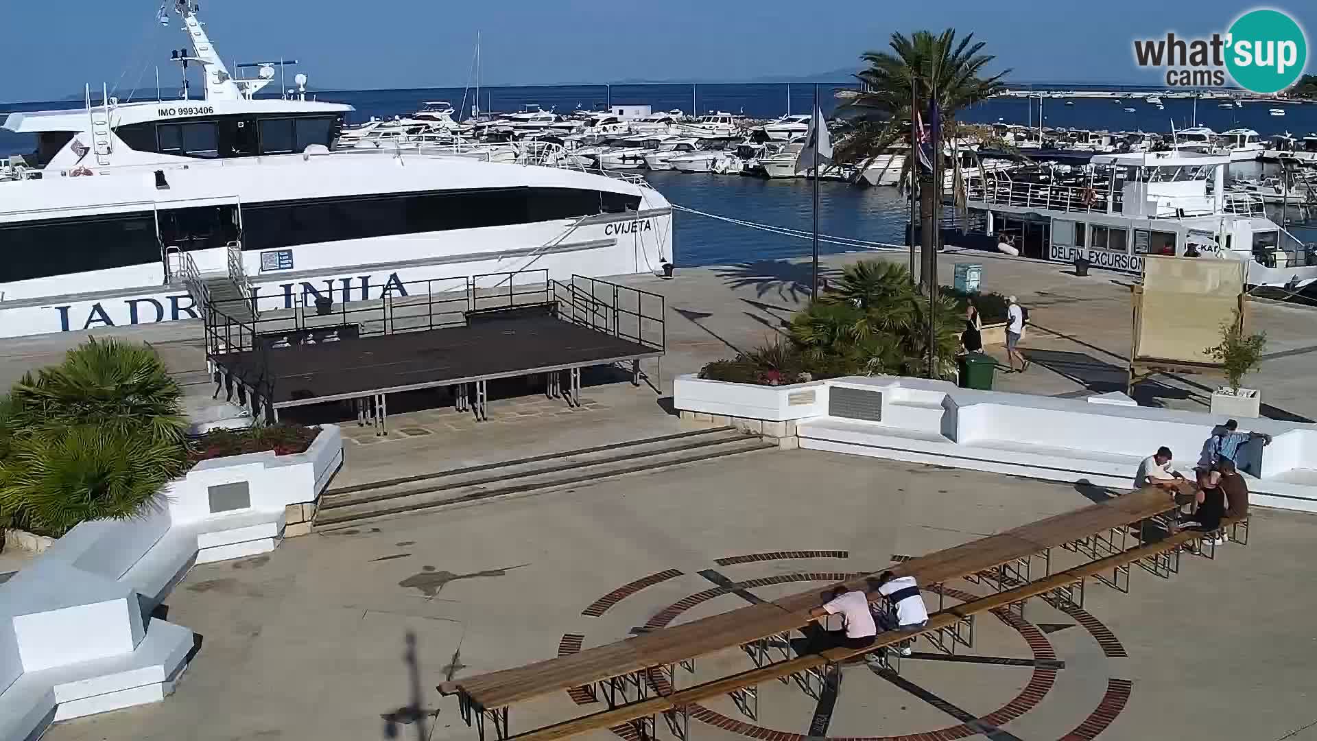 Webcam Novalja seaside promenade