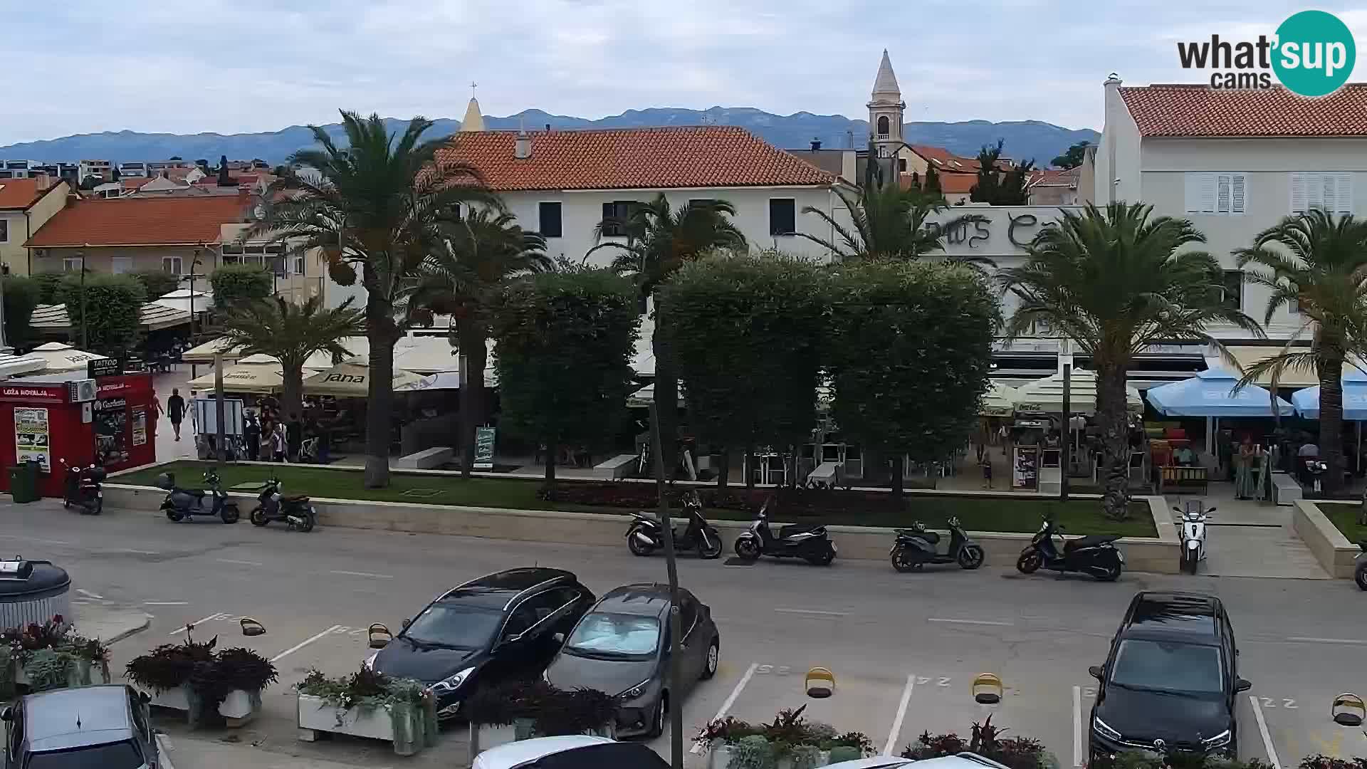 Novalja spletna kamera promenada