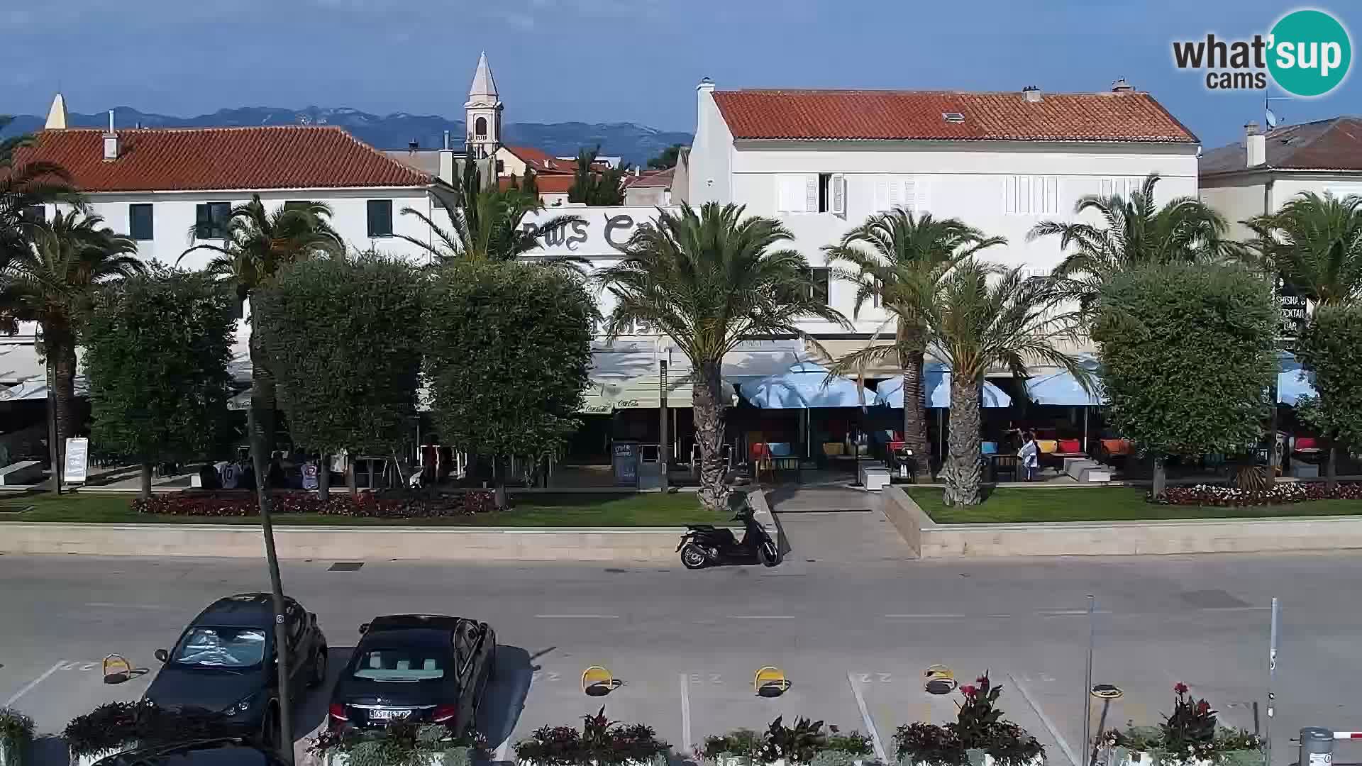 Novalja spletna kamera promenada