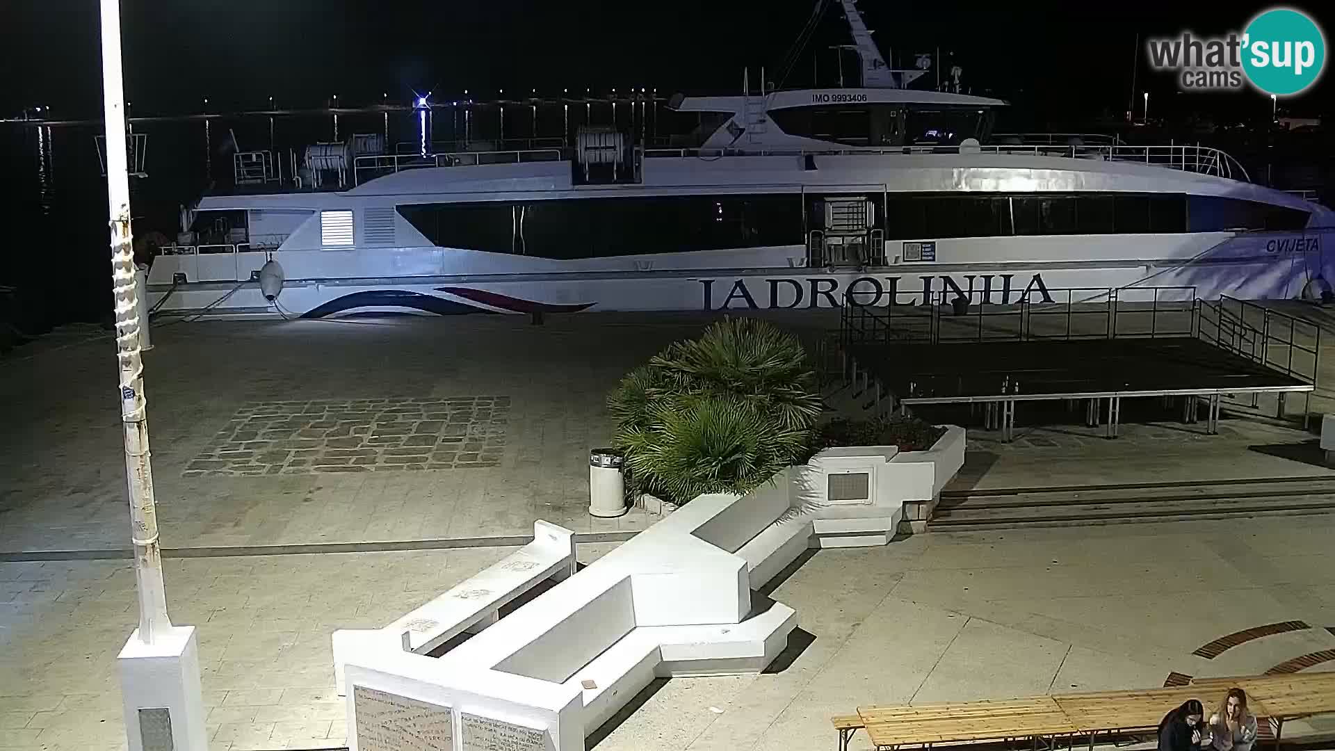 Webcam Novalja seaside promenade