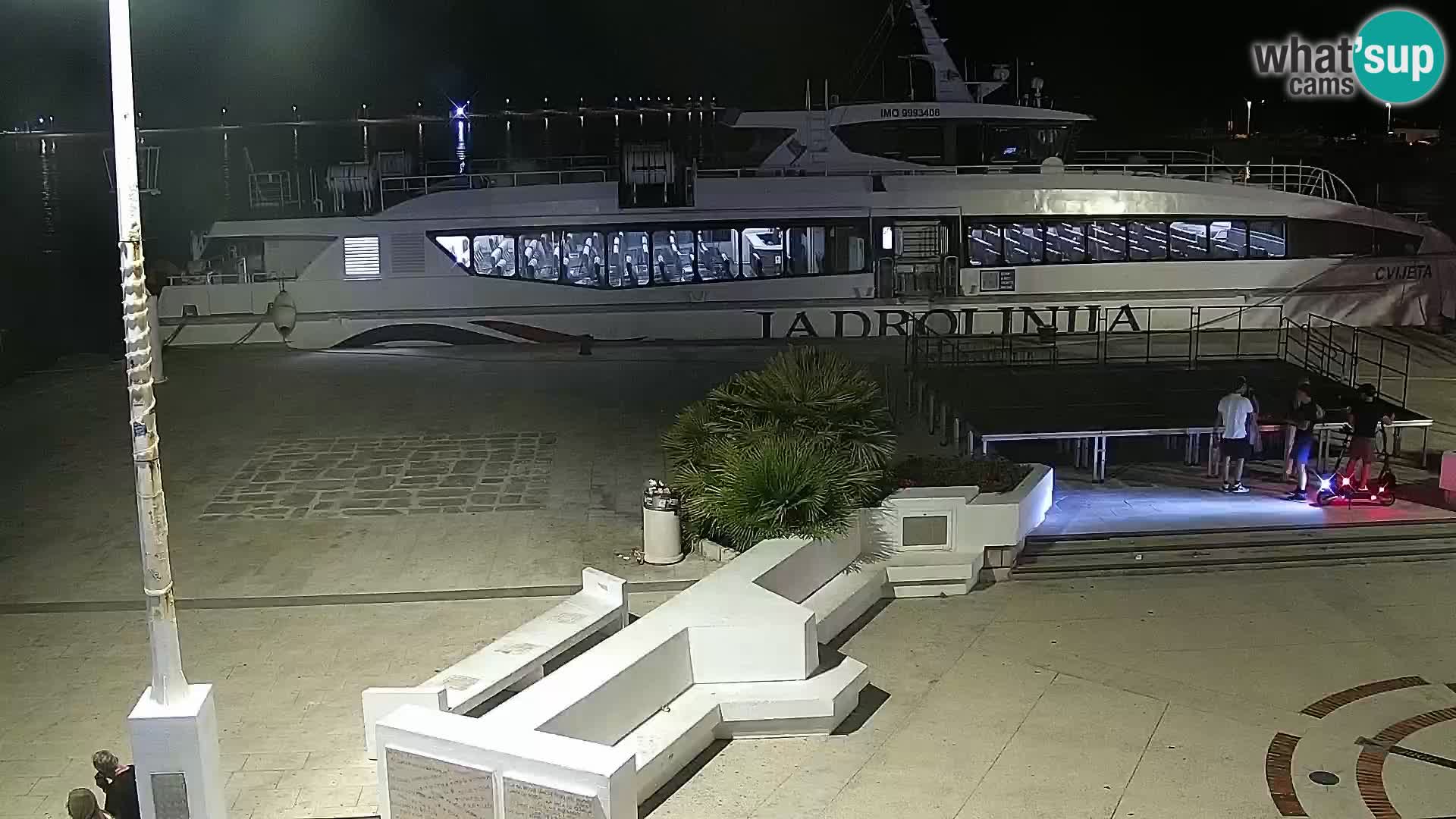 Webcam Novalja seaside promenade
