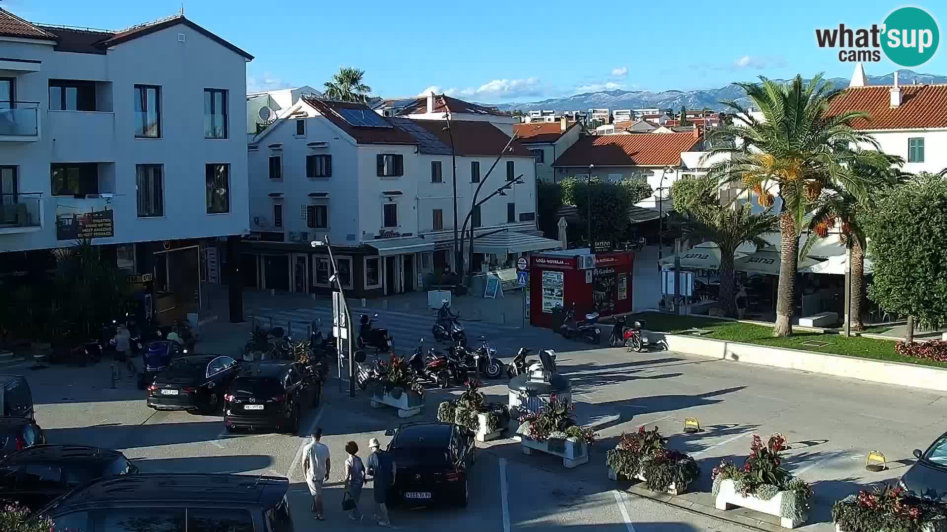 Novalja spletna kamera promenada