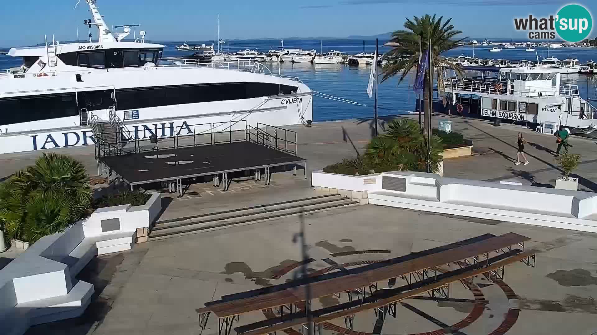 Novalja spletna kamera promenada